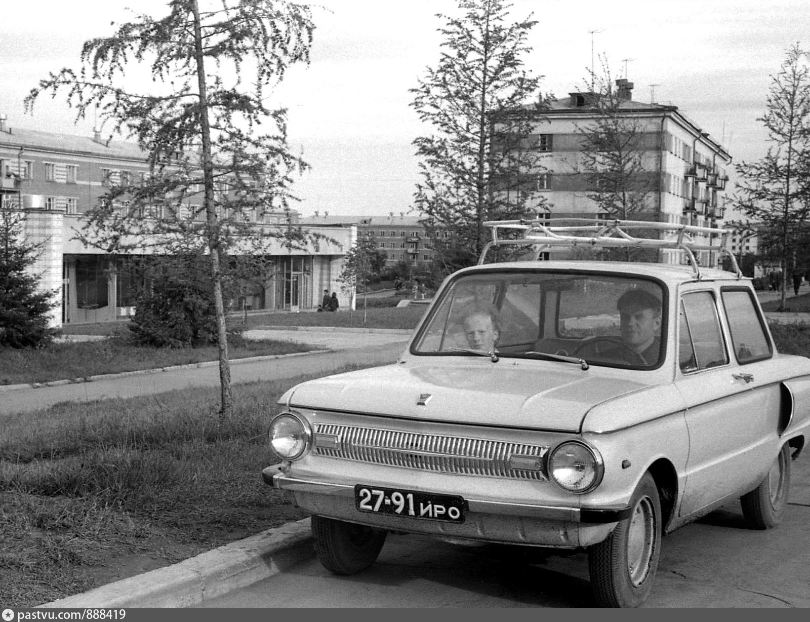 Иркутский машина. Академгородок Иркутск 1970. Академгородок 1960-1970 гг. Иркутск ул Лермонтова 1970г. Иркутск 1970 год.