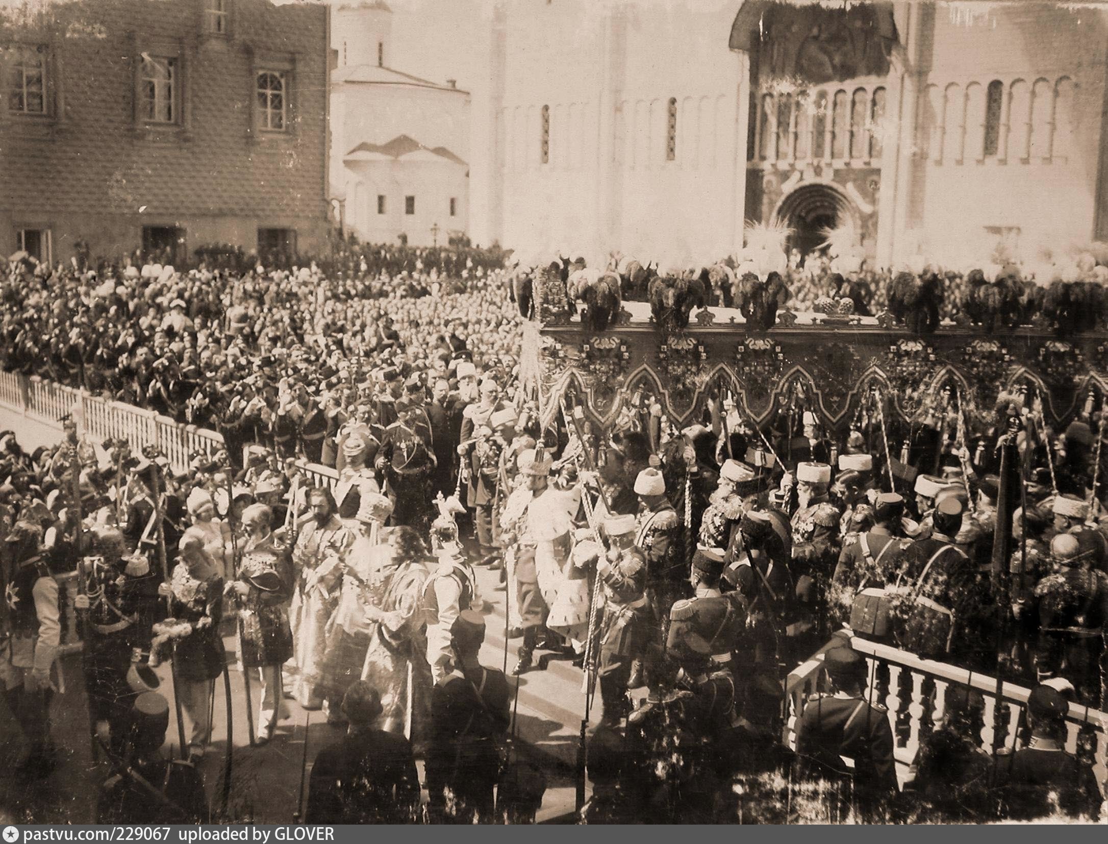 Бал 29 декабря 1896г. Коронация Николая 2 Ходынское поле. Коронация Николая 2 трагедия на Ходынском поле.