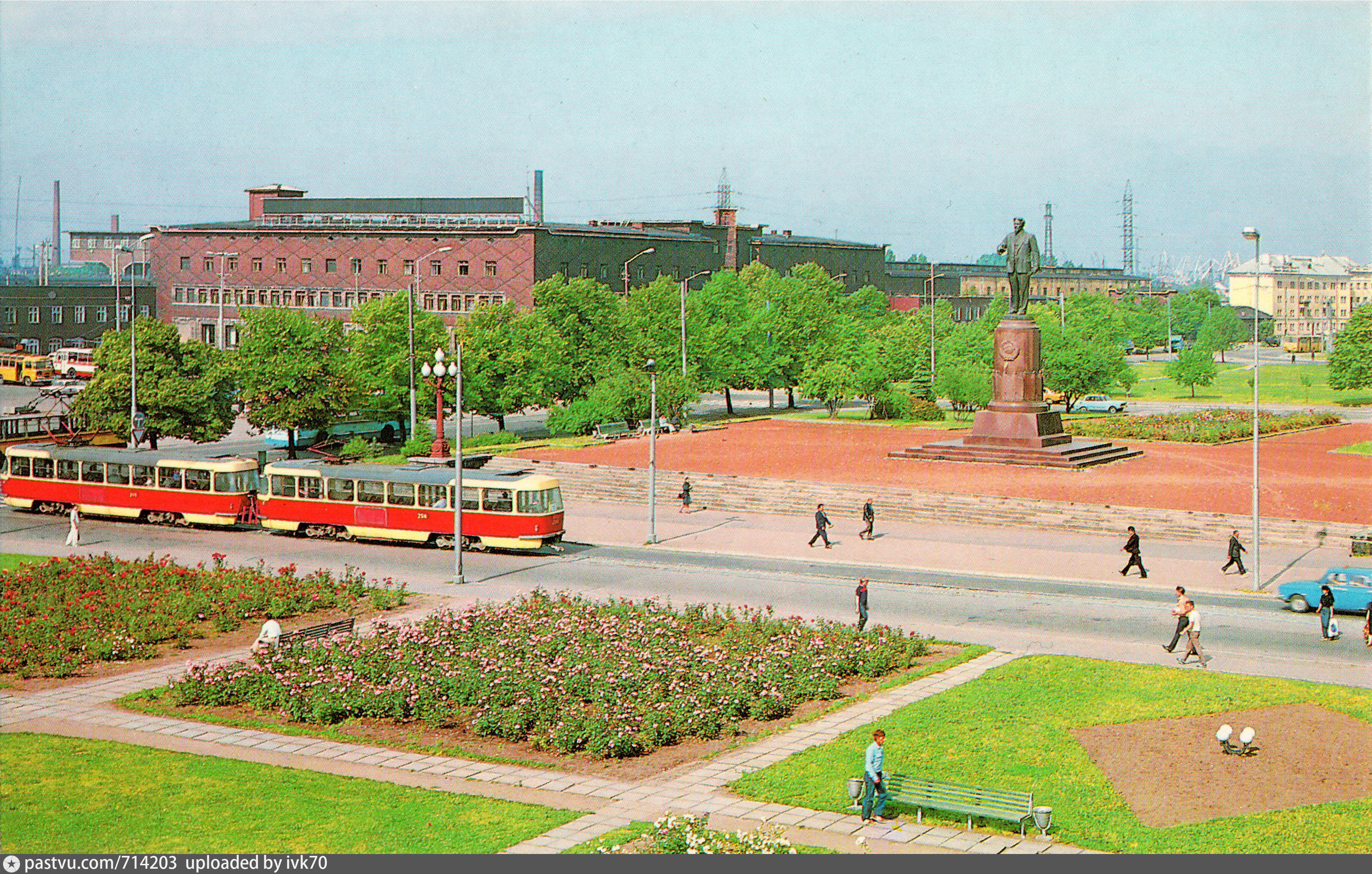 площадь калинина старые