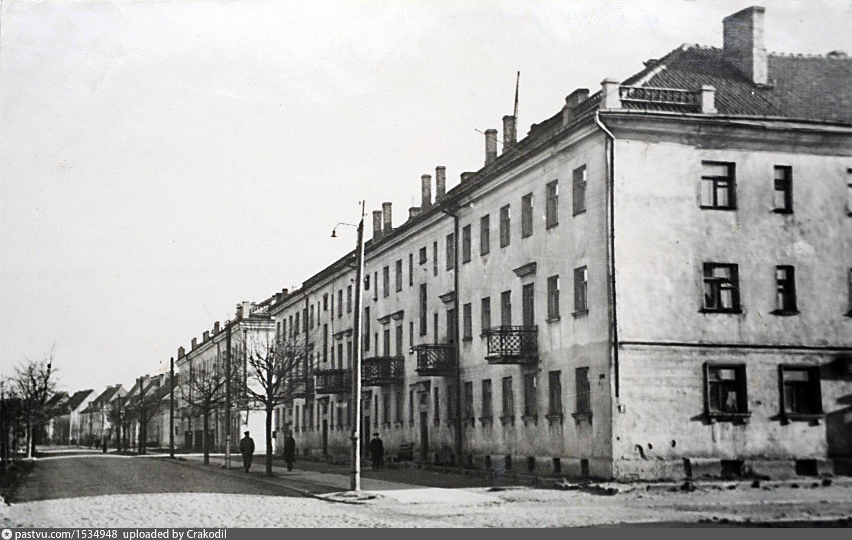 Старые б. Черняховск улица Пушкина. Старый город. Старые города России. Старые фотографии России.