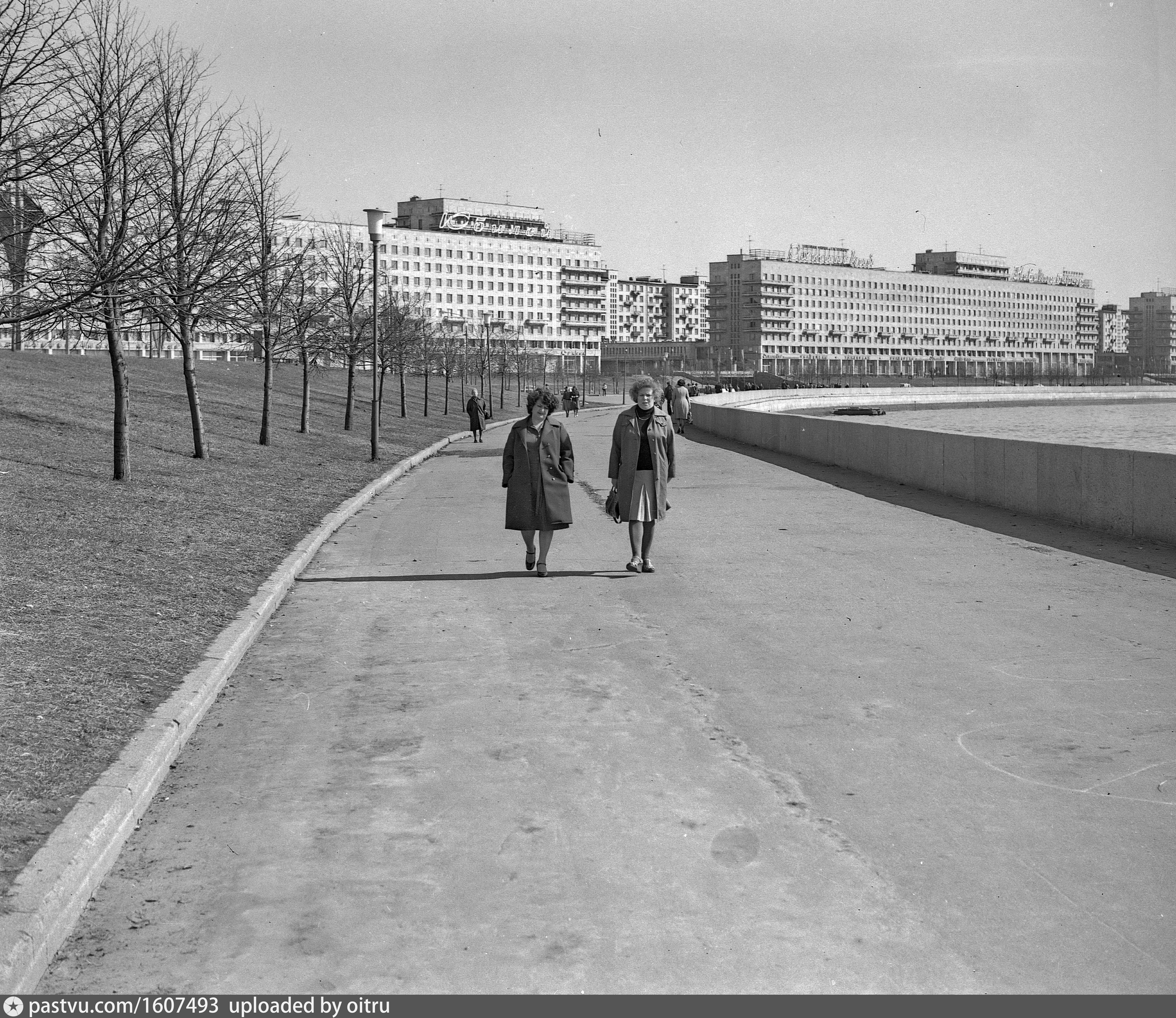 набережная в 1970 году