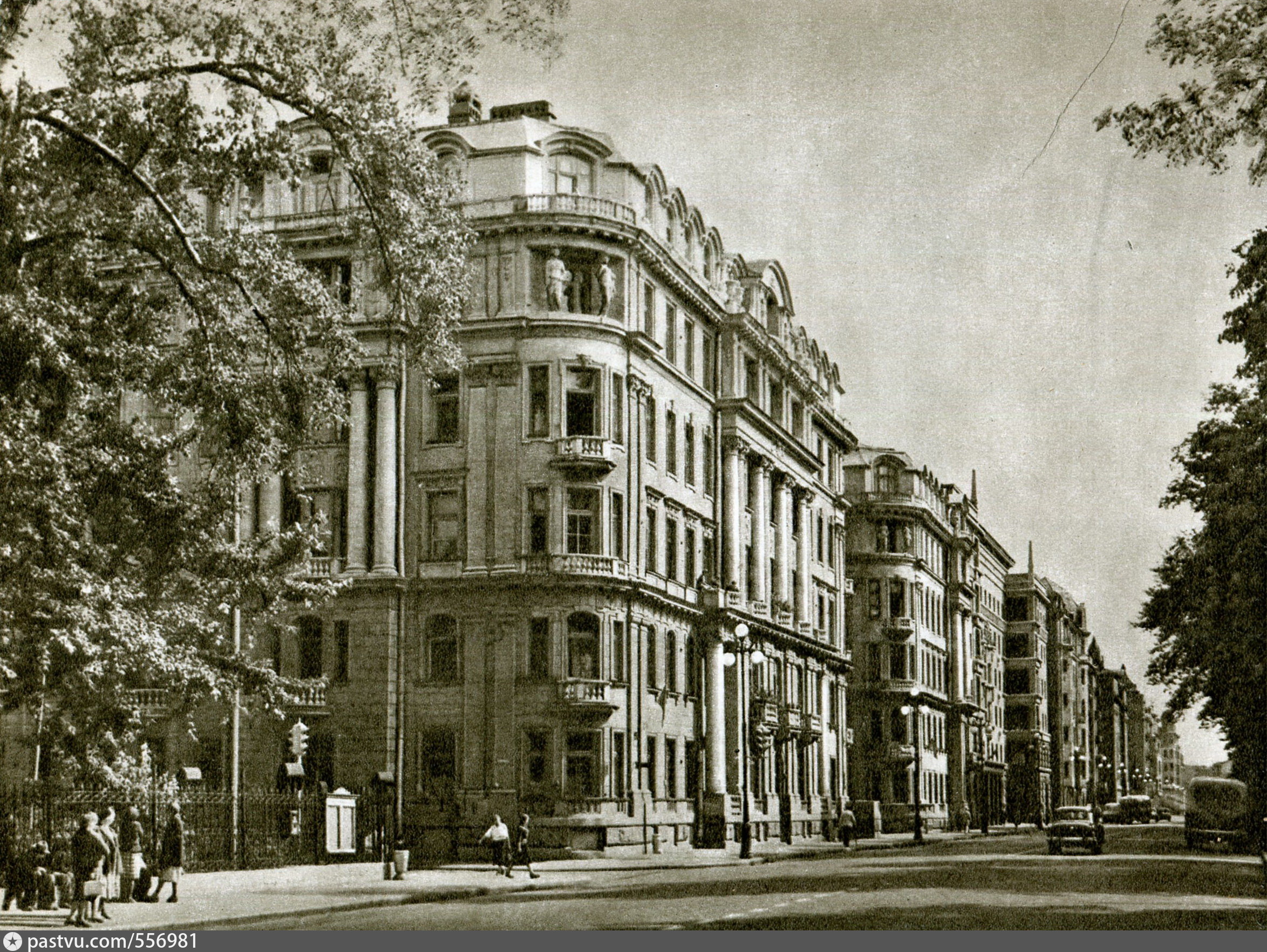 Пр кировский. Кировский проспект Ленинград. Кировский проспект в 1960. Кировский проспект 1981 Ленинград. Кировский проспект Ленинград сейчас.