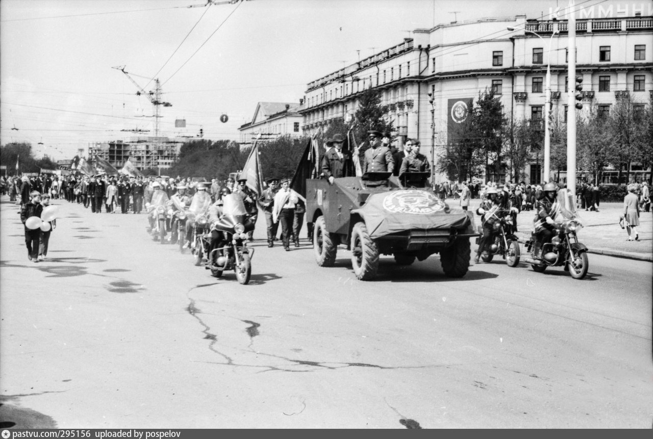 Улица красная выезд на Октябрьский проспект в 1975 году