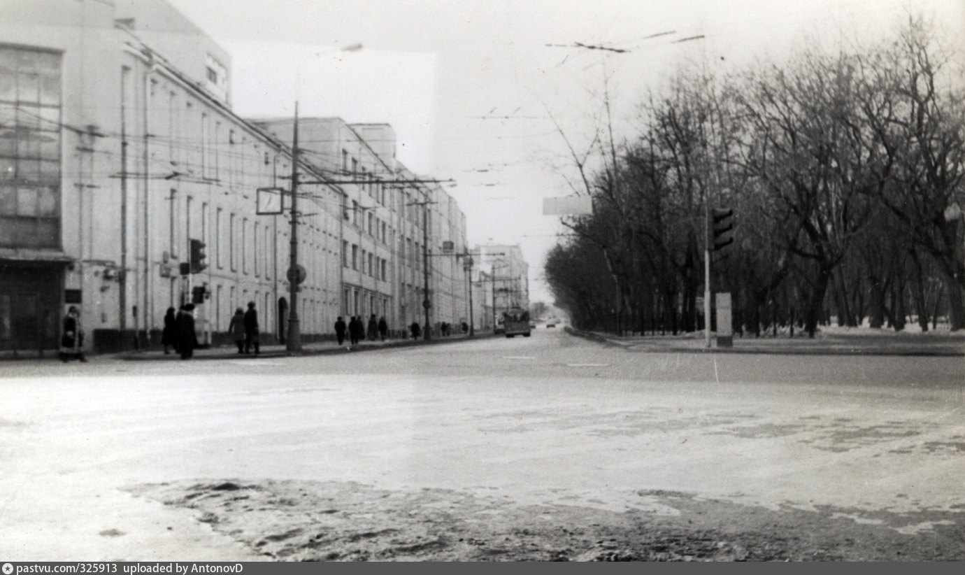 петровская улица москва