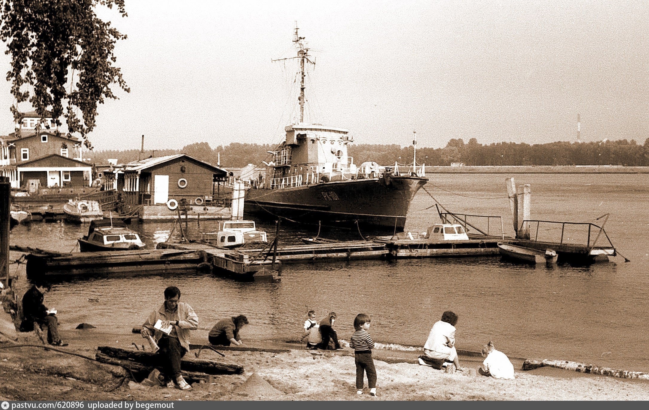 Галерная гавань на Васильевском острове в 19 веке