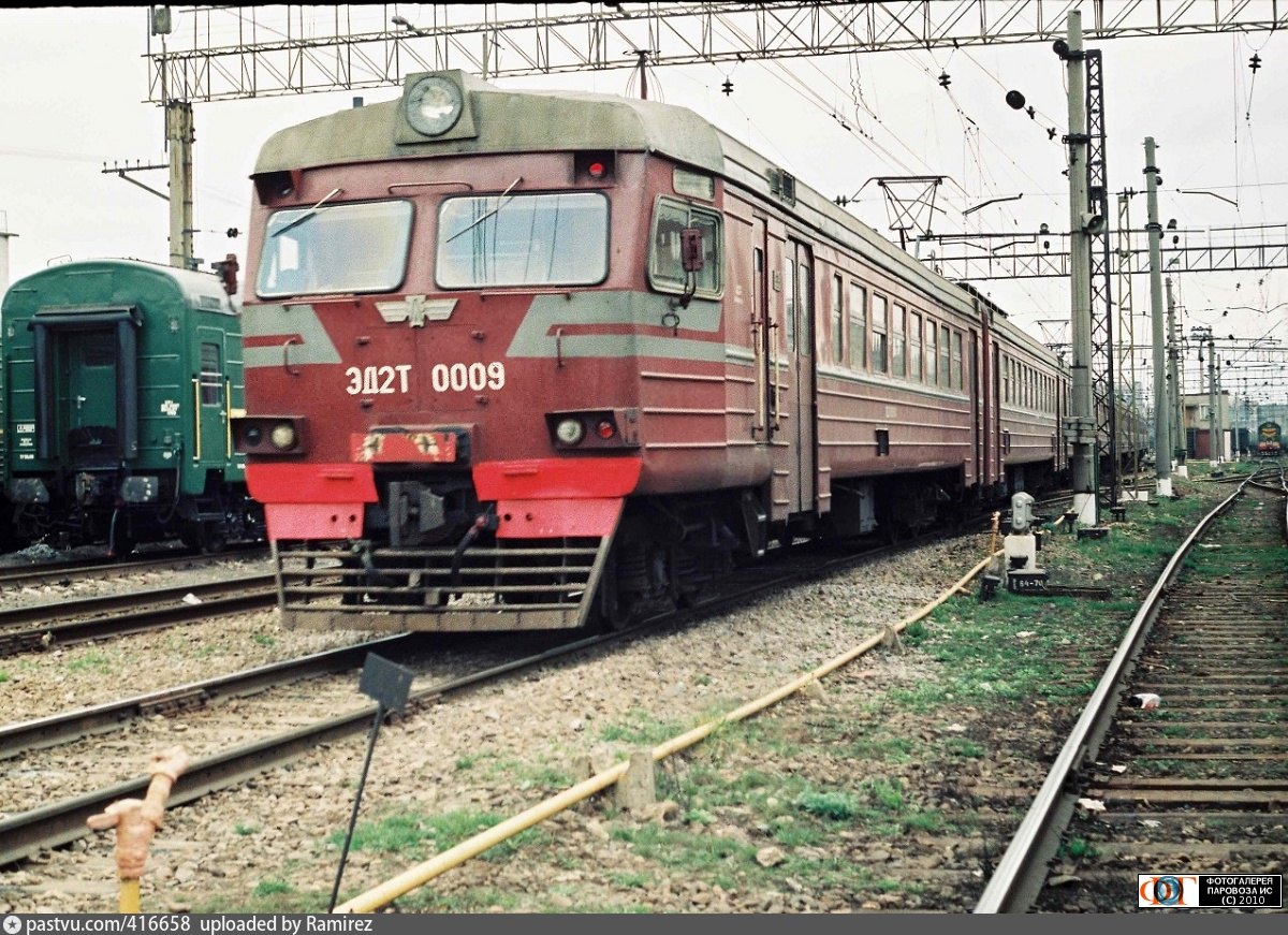 Поезд сыктывкар москва станции. Пути в 2005 году. О.П Красносельская вокзал.