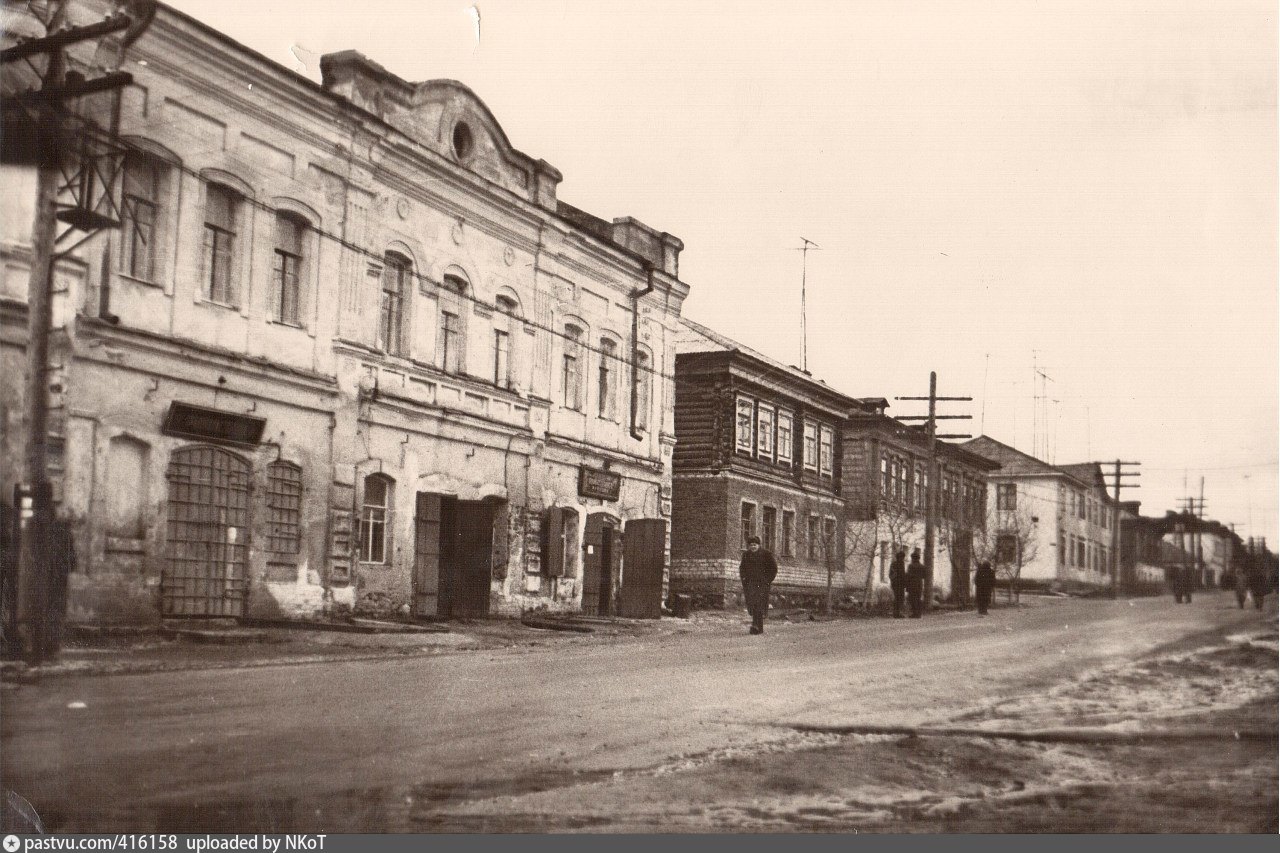 Калуга улицы заводов. Полотняный завод улица Московская. Полотняный завод Калужская область улица Московская, 4. Полотняного завода ул Московская. Полотняный завод ул. Калужская старое название.