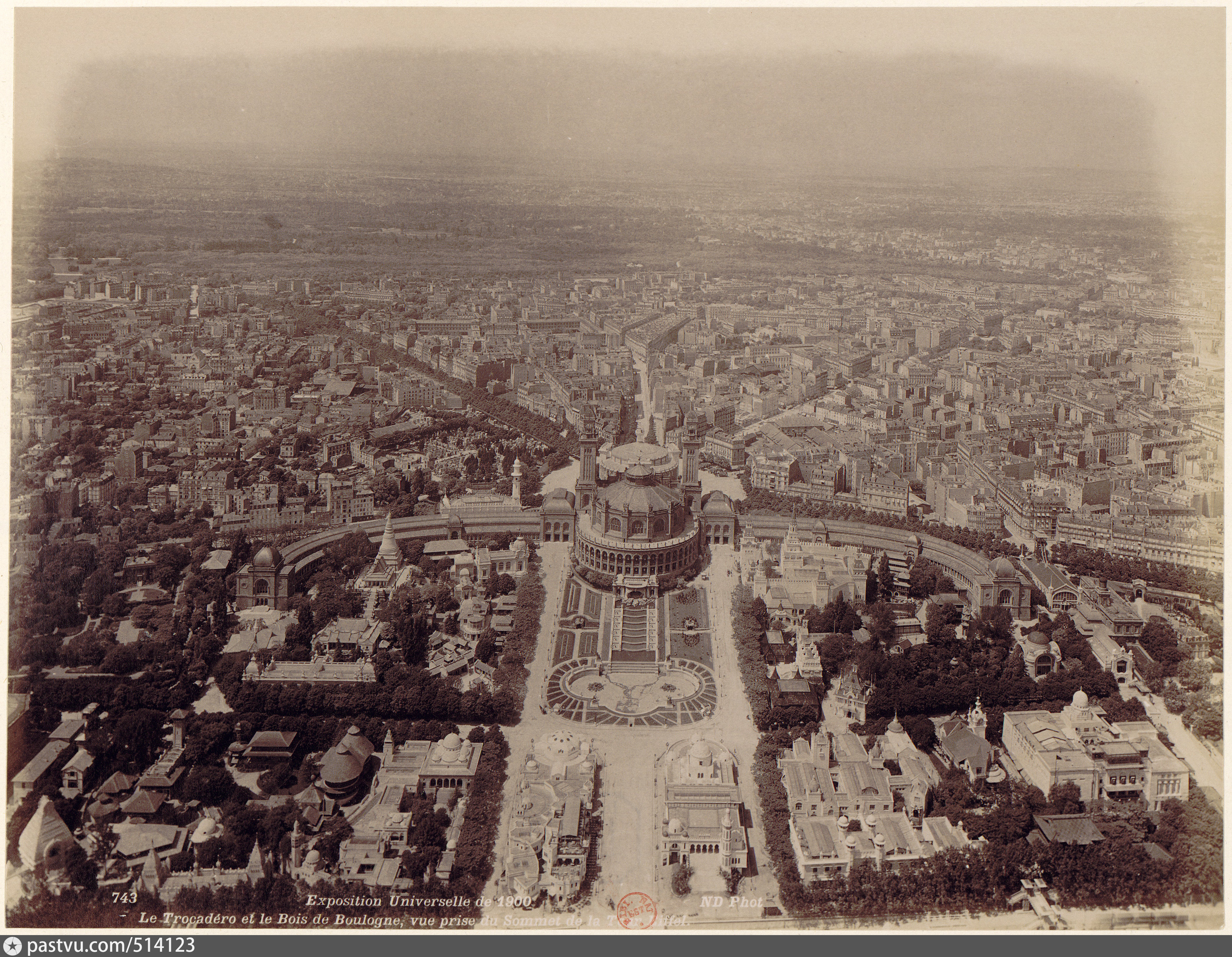 Дворец Трокадеро в Париже 1900
