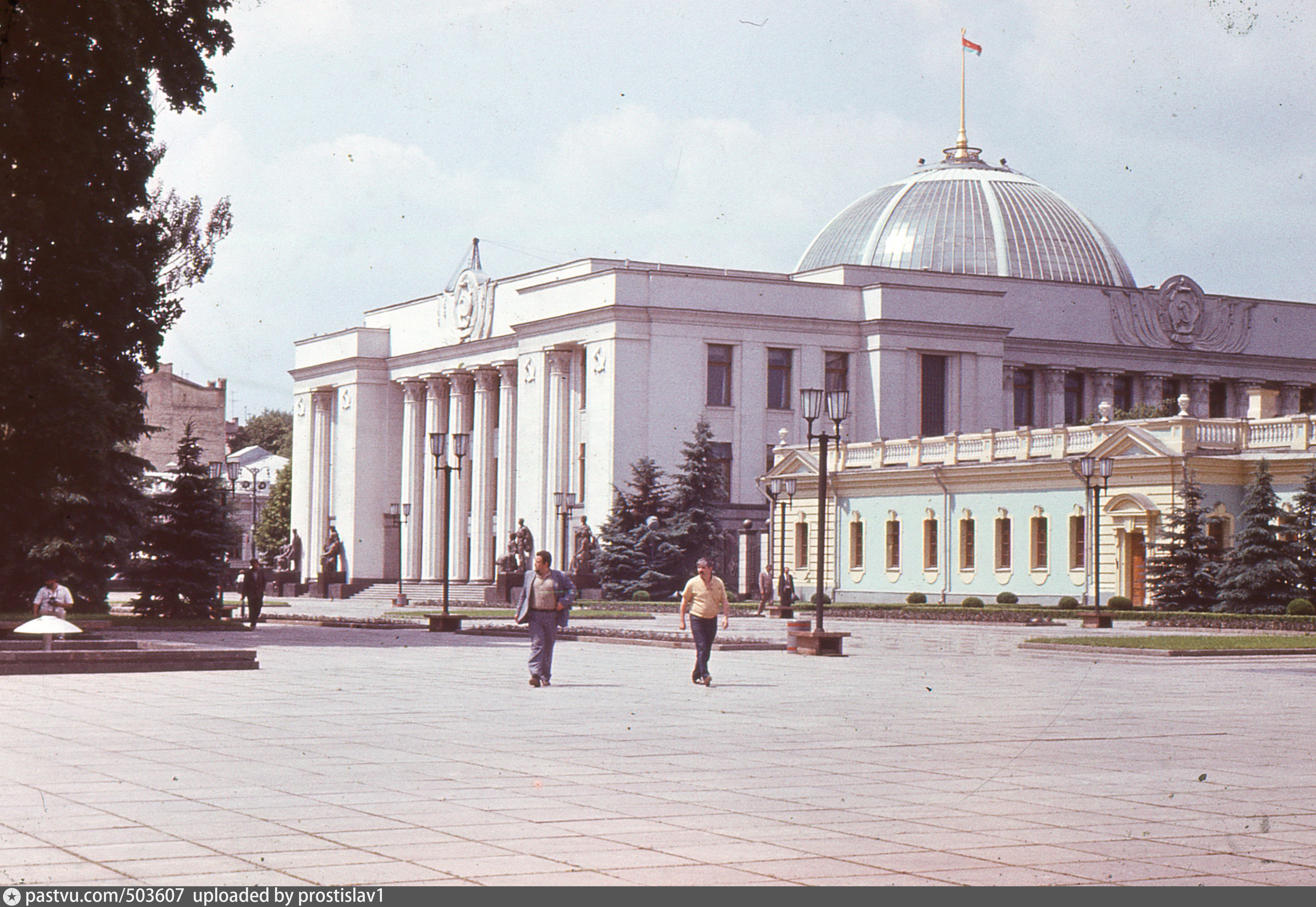 Советский киевская. Верховный совет Украины 1991. Верховная рада УССР. Киев УССР. Здание Верховного совета УССР.