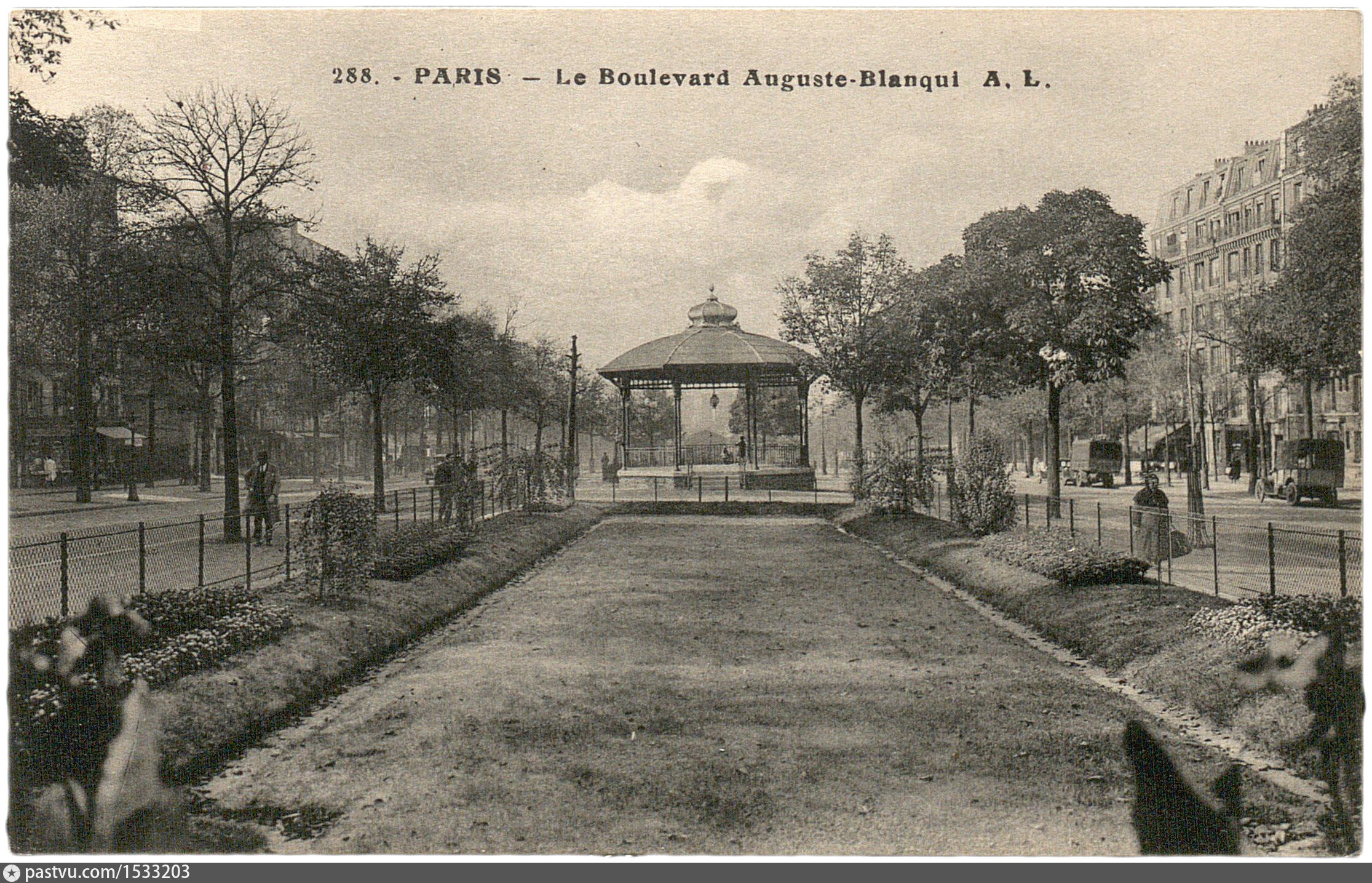 Le Boulevard Auguste Blanqui