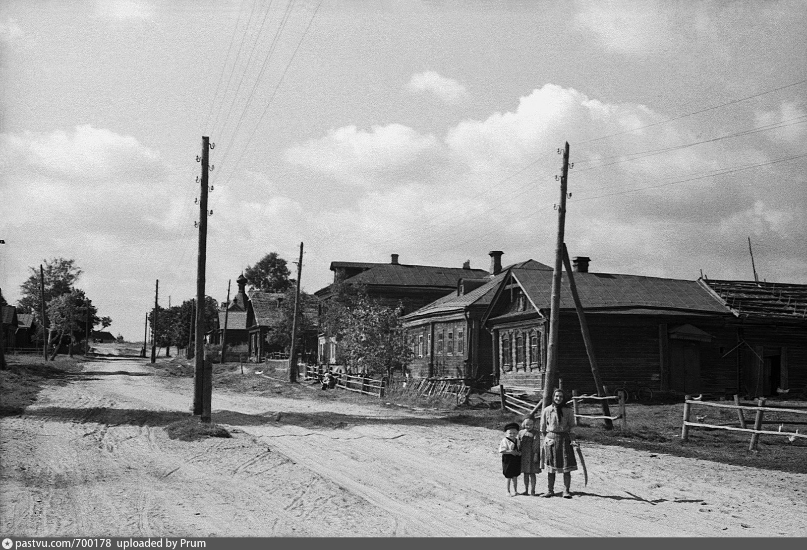 Большой 60. Тельвяково Киржачский. Деревня Тельвяково Киржачский район. Уездный город с***. Козельск 70х годов фото.