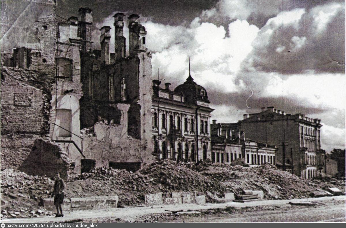 Освобождение Пскова в 1944 году. Псков в 1944 после освобождения. Псков в Великую отечественную войну. Псков в годы оккупации 1941 1944. Открытый город во время войны