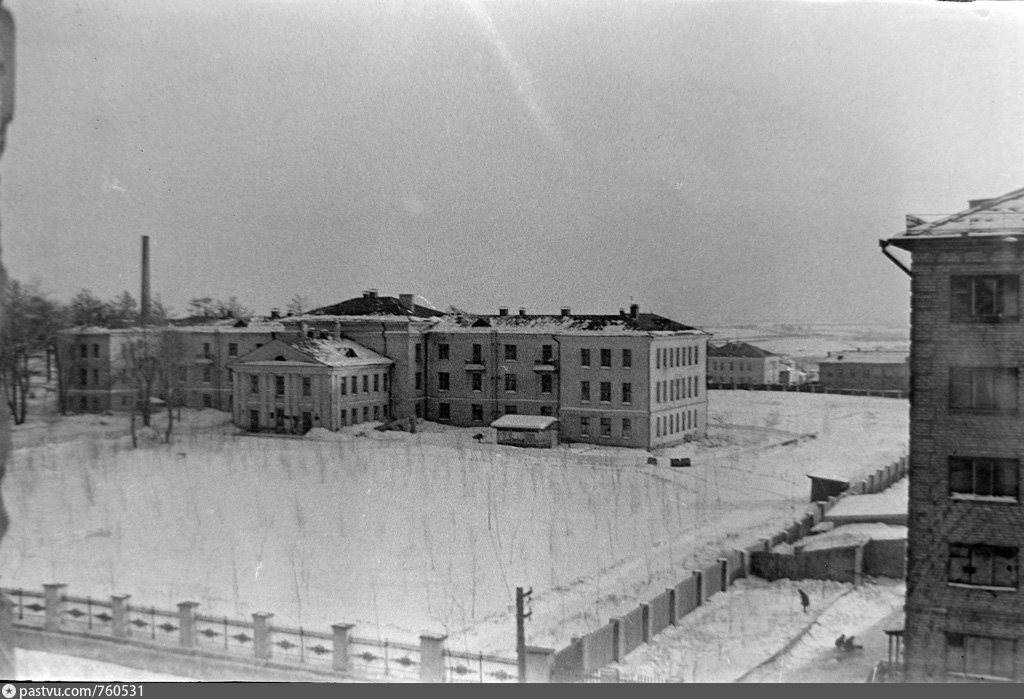 Вторая половина 1960. Фото 60-х ул Воровского город Киров. Фото 60-х старой детской поликлиники на улице Воровского.