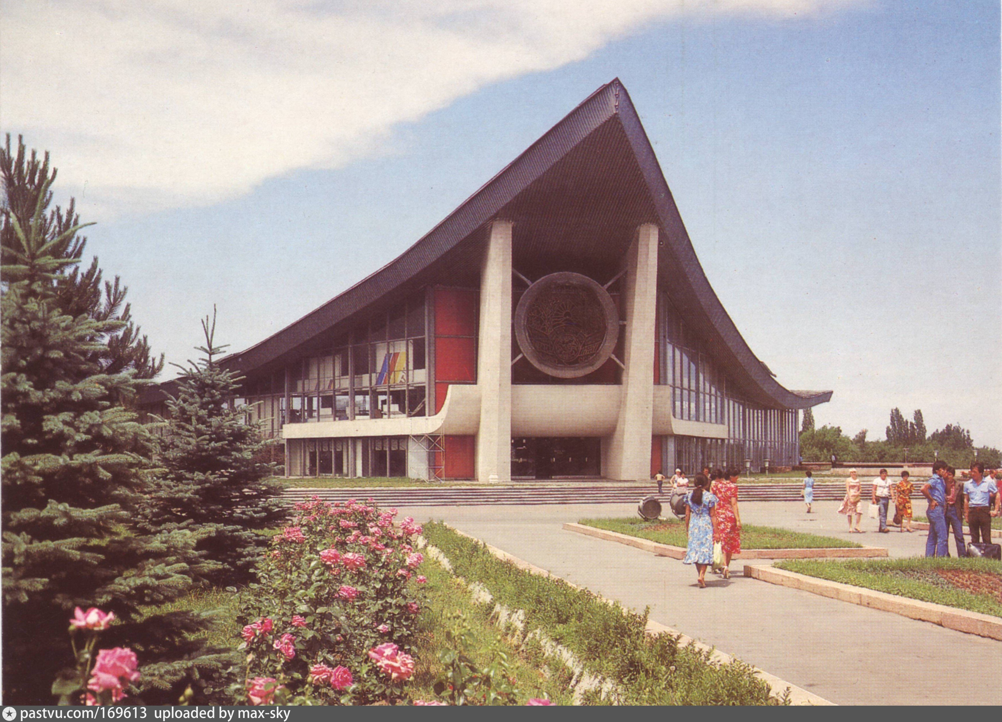 Советская архитектура Бишкек ВДНХ