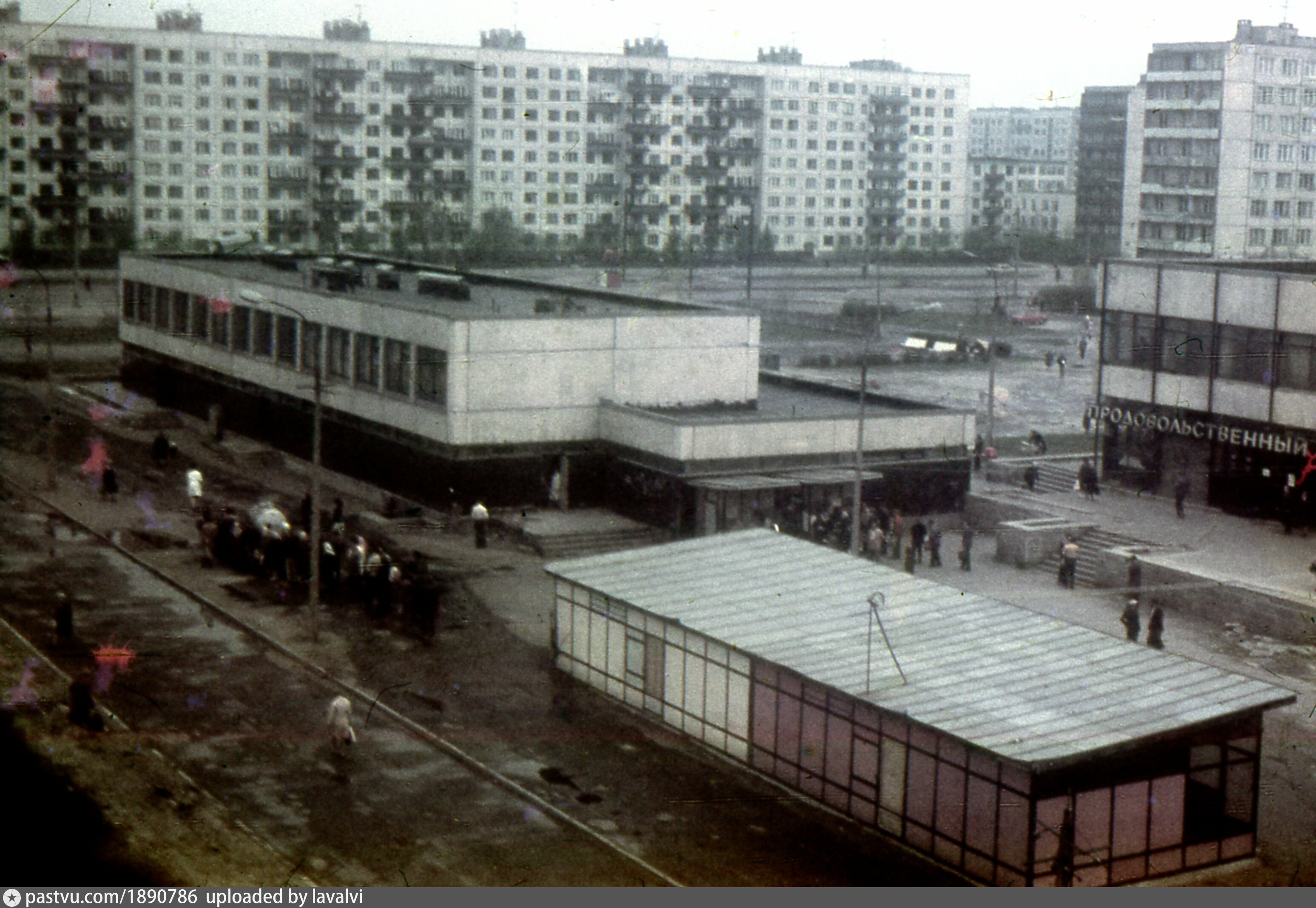 Торговый центр на улице Дыбенко, 25 - Retro photos