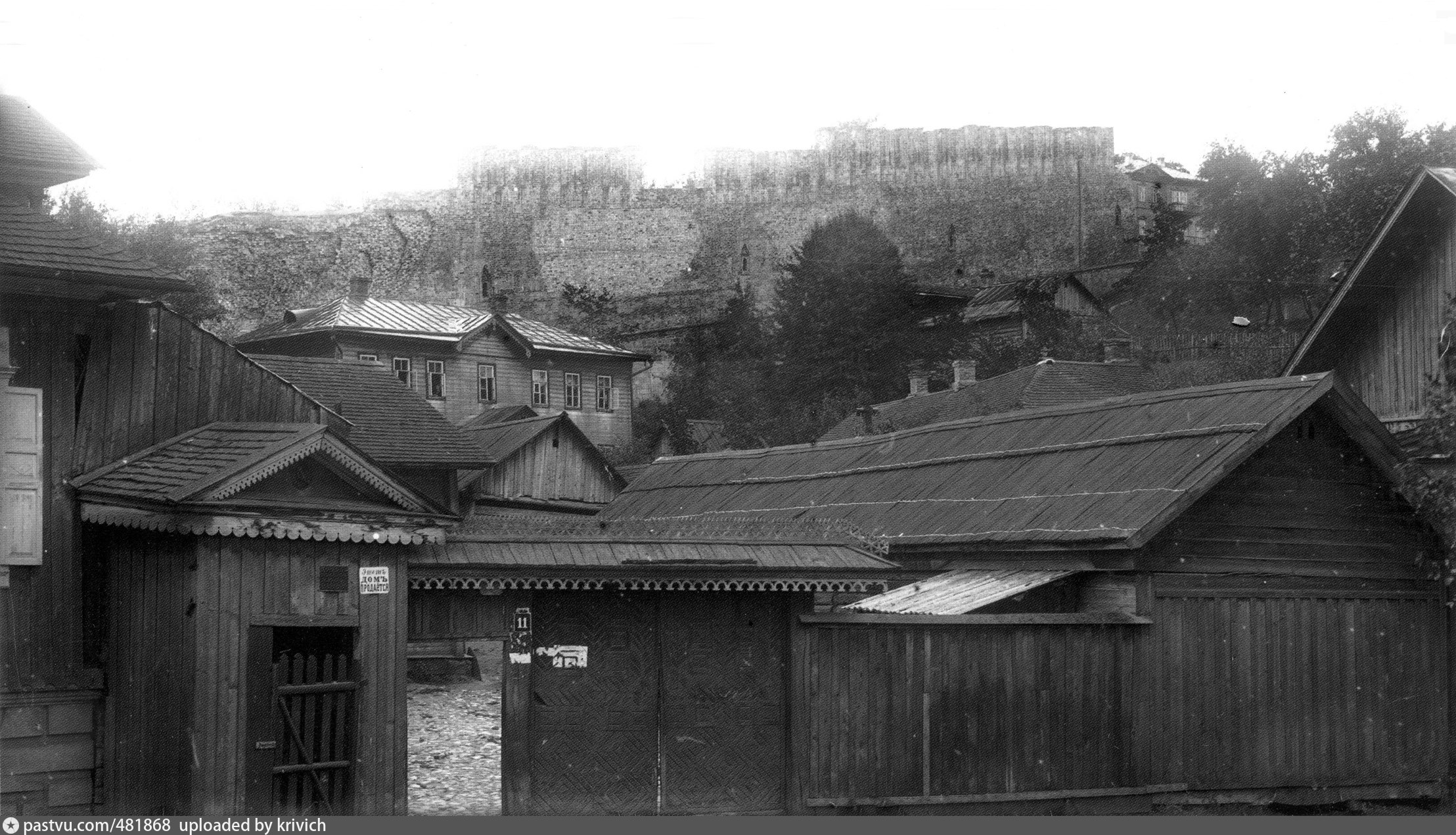 Богословская улица старинные здания. Улица Богословская Вологда. Старая улица Смоленска малая Богословская. Богословская улица старые фото.