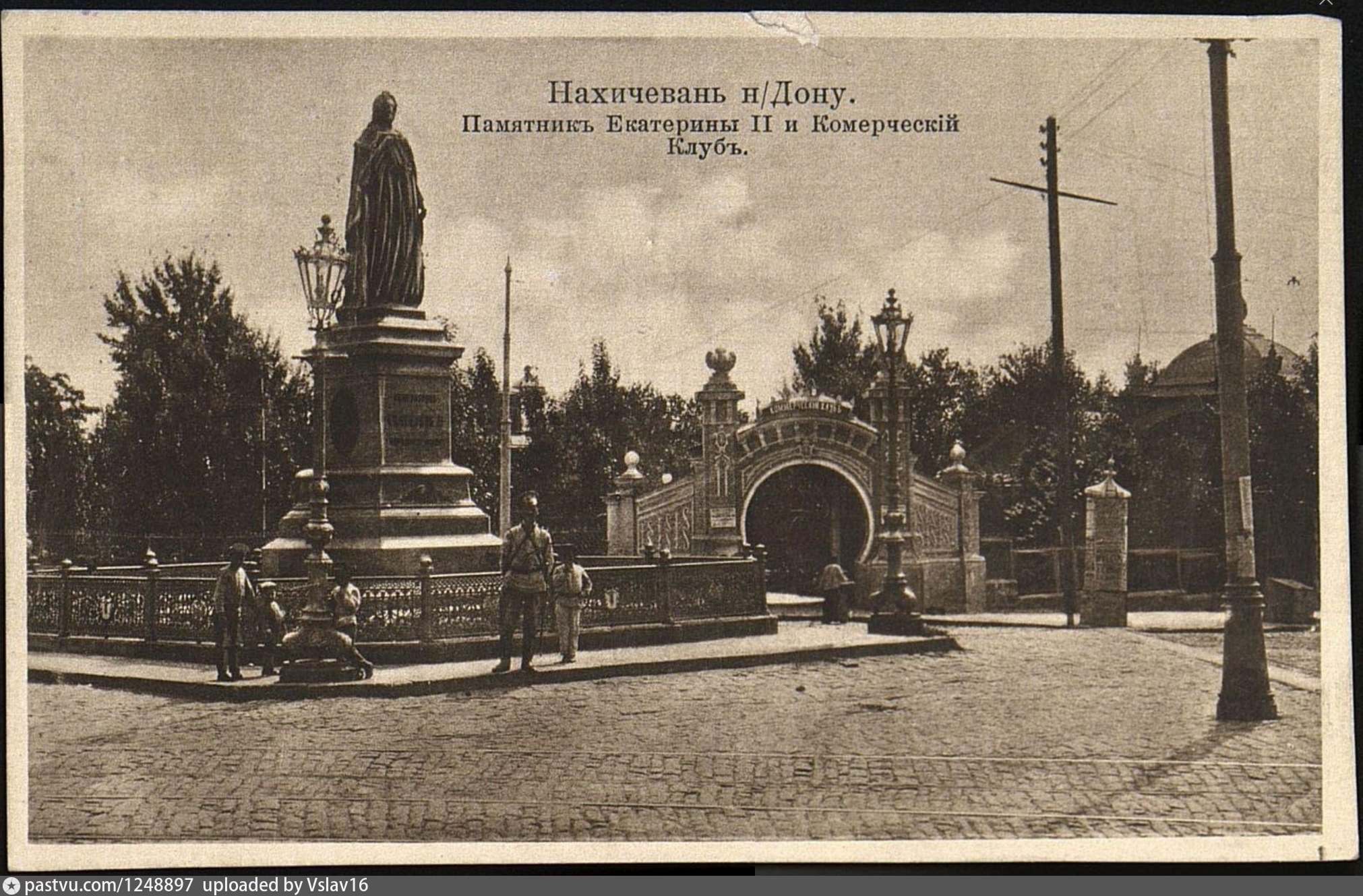 Нахичевань ростов на дону. Памятник Екатерине в Нахичевани-на-Дону. Памятник Екатерине II (Нахичевань-на-Дону). Памятник Екатерине 2 в Ростове на Дону Нахичевань. Памятник Екатерине 2 в Нахичевани на Дону.