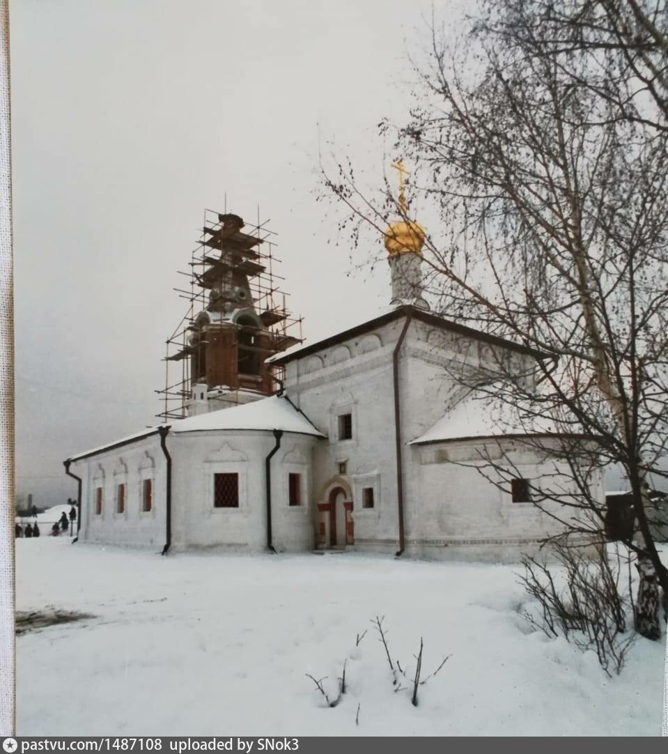 Храм Николая Чудотворца в Голутвине