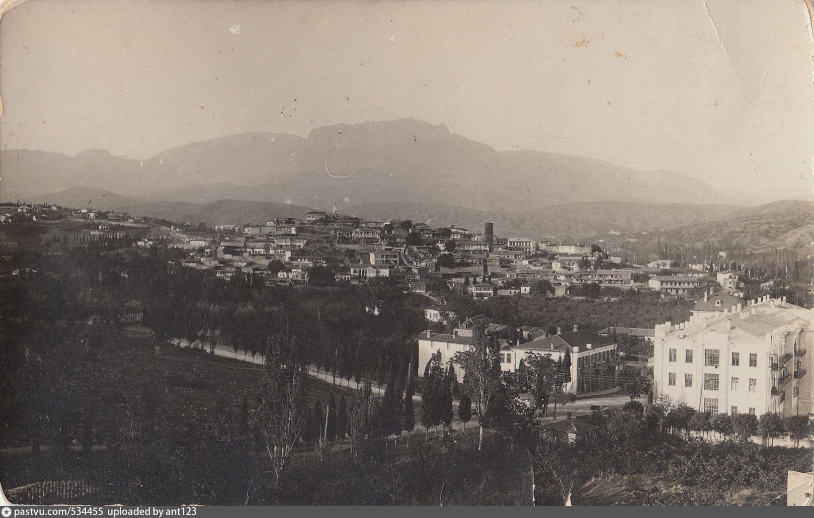 площадь советская алушта