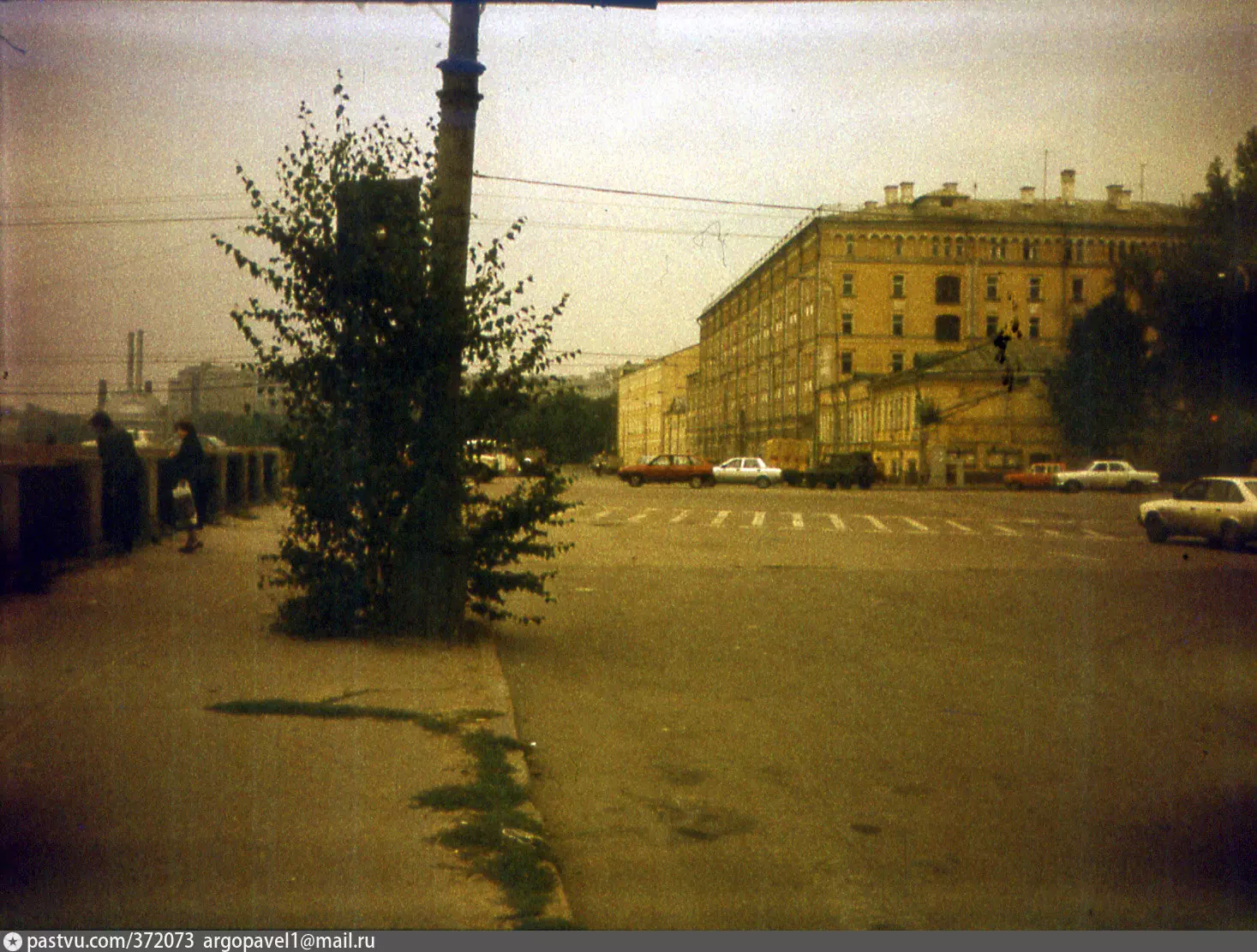 Улица болота. Ул Болотная Москва. Болотная 12 Москва. Болотная улица 10 Москва. Болотная 12 Москва история дома.