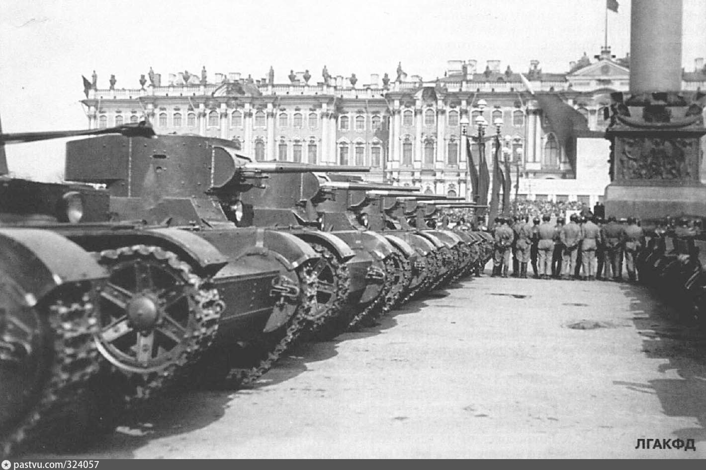 Века т. Т-26 на параде. Механизированные корпуса РККА 1941. Т-26 1934. Танк т 26 на войне.