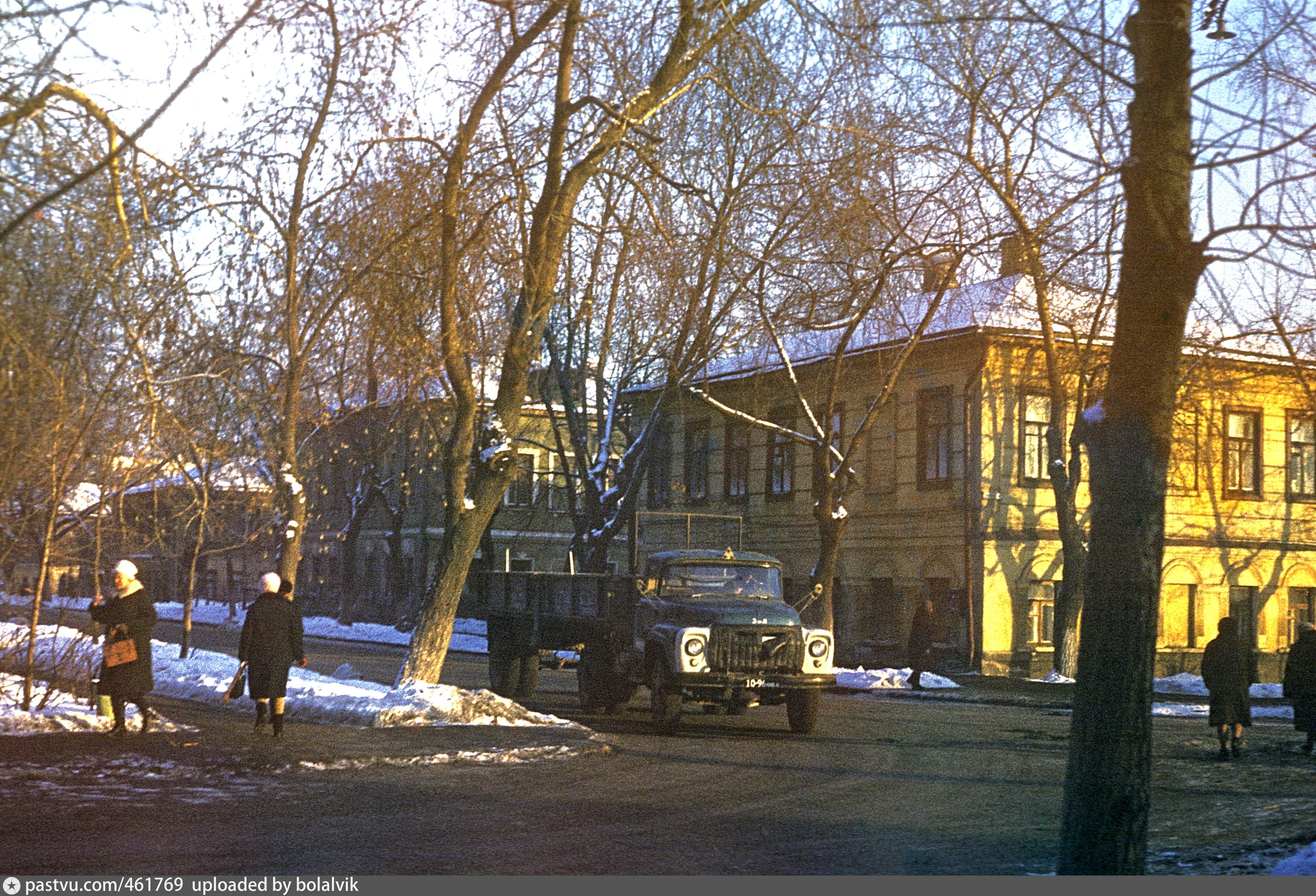 Следующая старая. Новоселенский переулок Москва. Жевлюков переулок Москва. Новоселенская улица Москва. Фотография Жевлюков переулок.