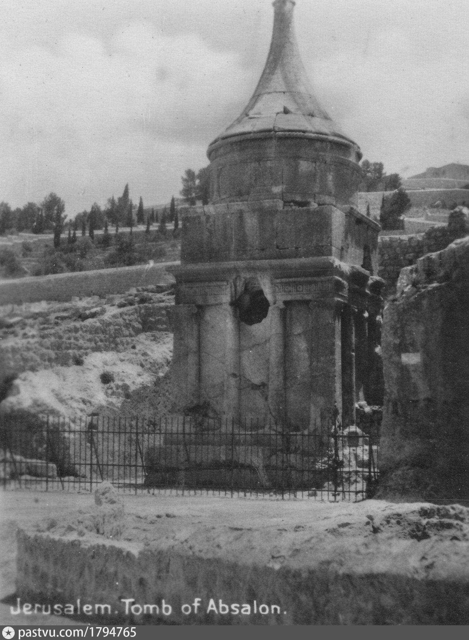 Avshalom Tomb