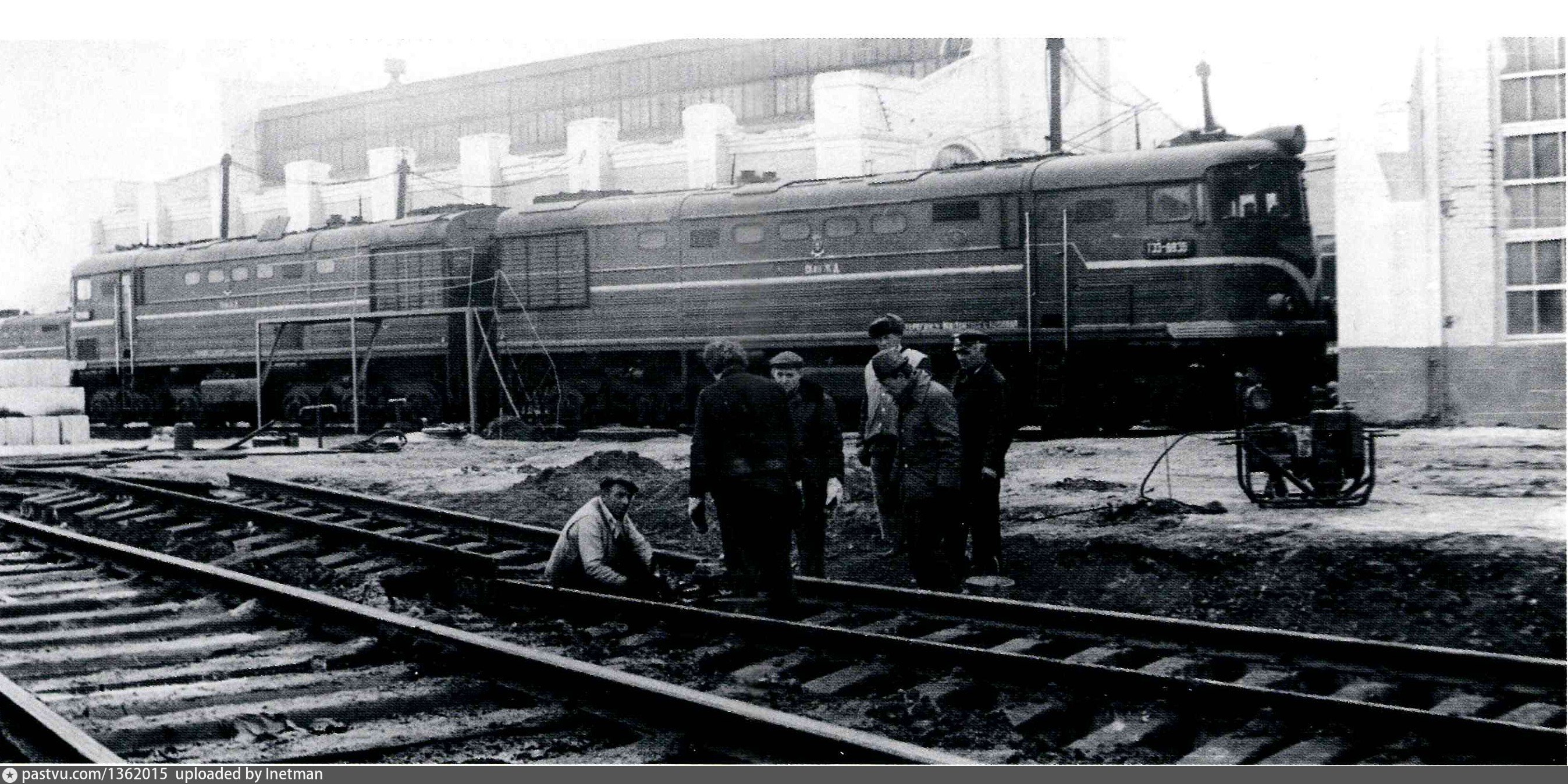 Ссср железнодорожный. Локомотивное депо Сальск. Локомотивное депо СССР. 1960 Год Железнодорожная станция депо Куйбышевской. Сызранское локомотивное депо.