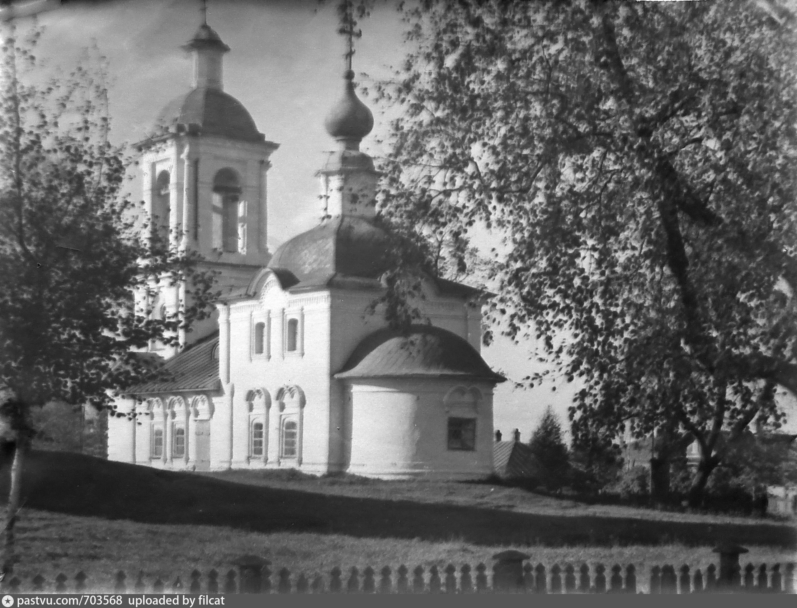 Церковь Успения Пресвятой Богородицы в Белозерске