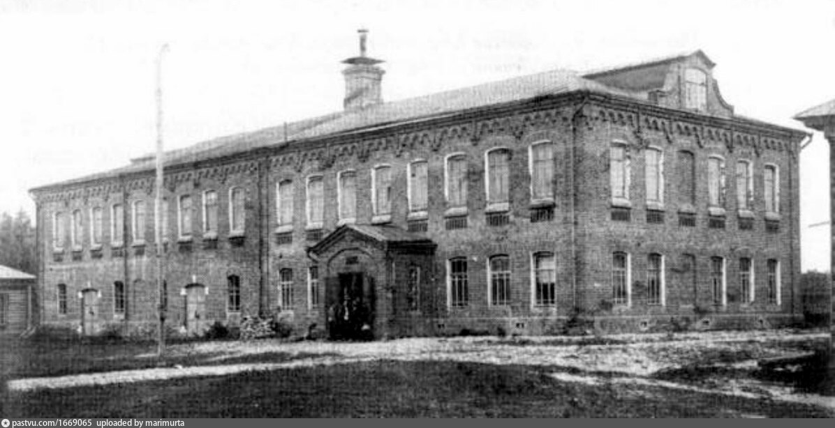 Семья зубовых. Полежаевы купцы. Дом купцов полежаевых боровск. Фабрика красный октябрь боровск. Полежаевы купцы.