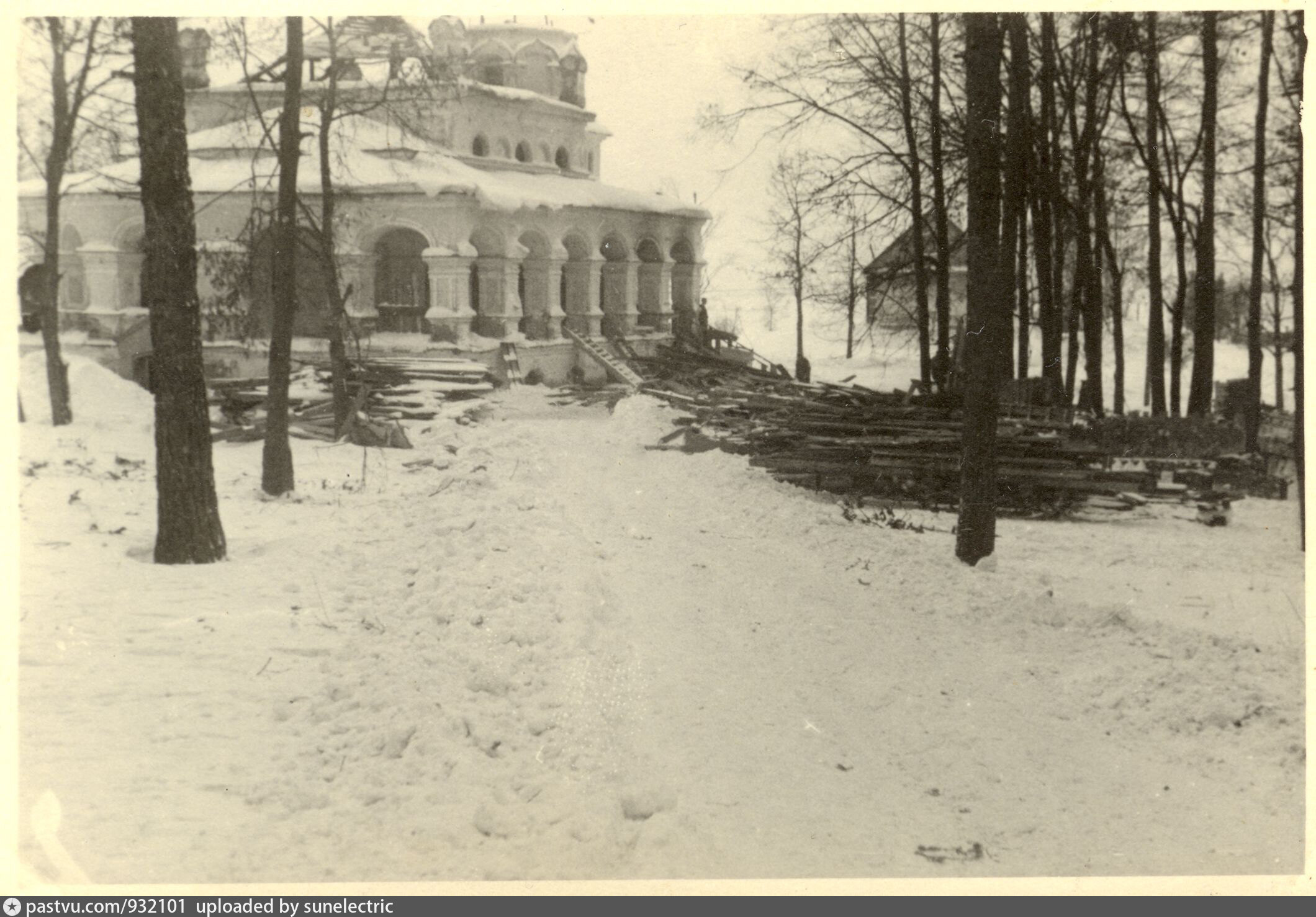 Оккупация 101. Дудергоф Церковь Святой Ольги. Дудергоф 1941. Храм княгини Ольги в Дудергофе. Дудергоф в оккупации.