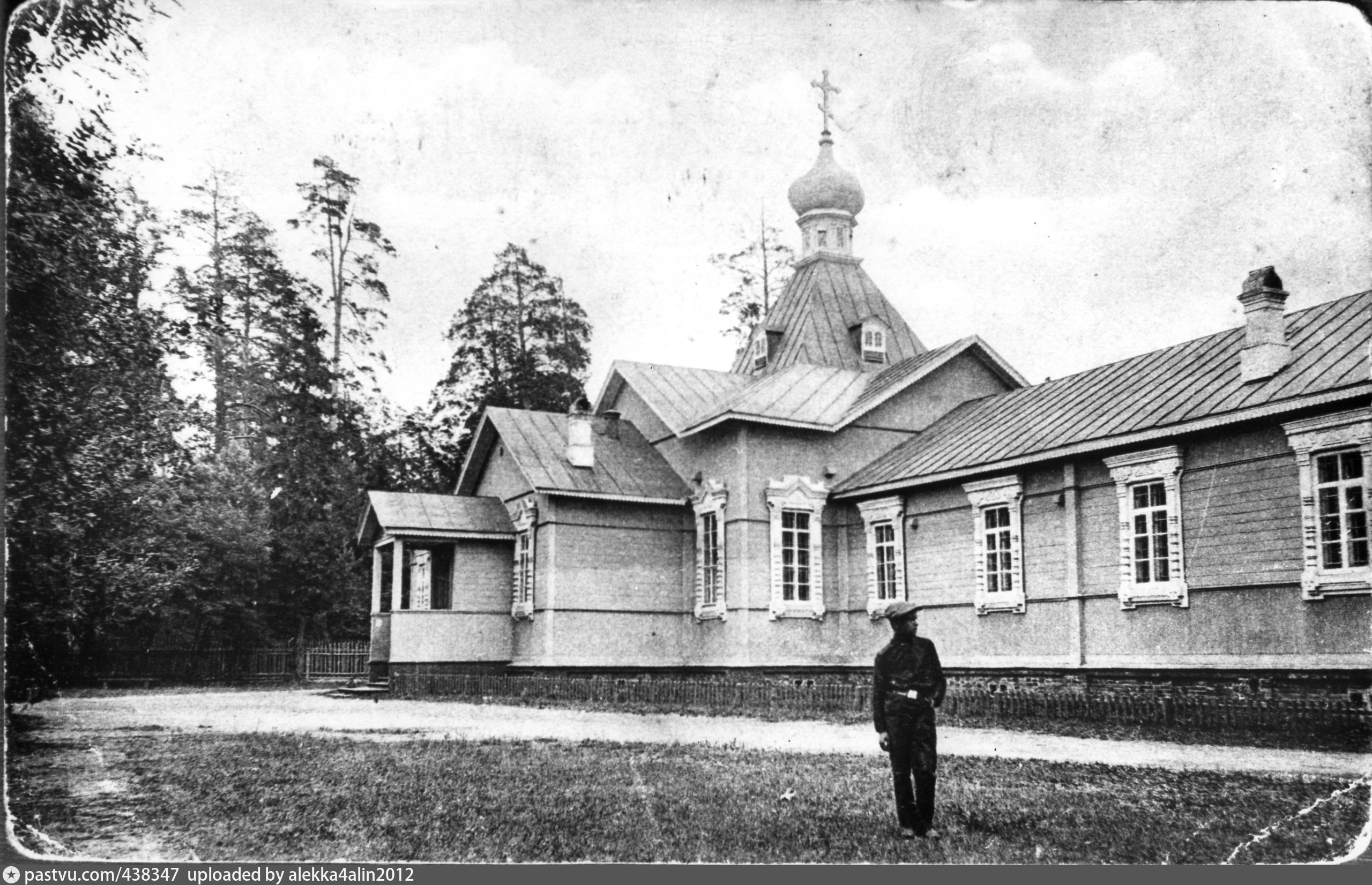 Бежица жуковка. Бежица Брянская область. Церковь Преображения Господня (Бежица). Храм Преображения Господня Брянск Бежица.