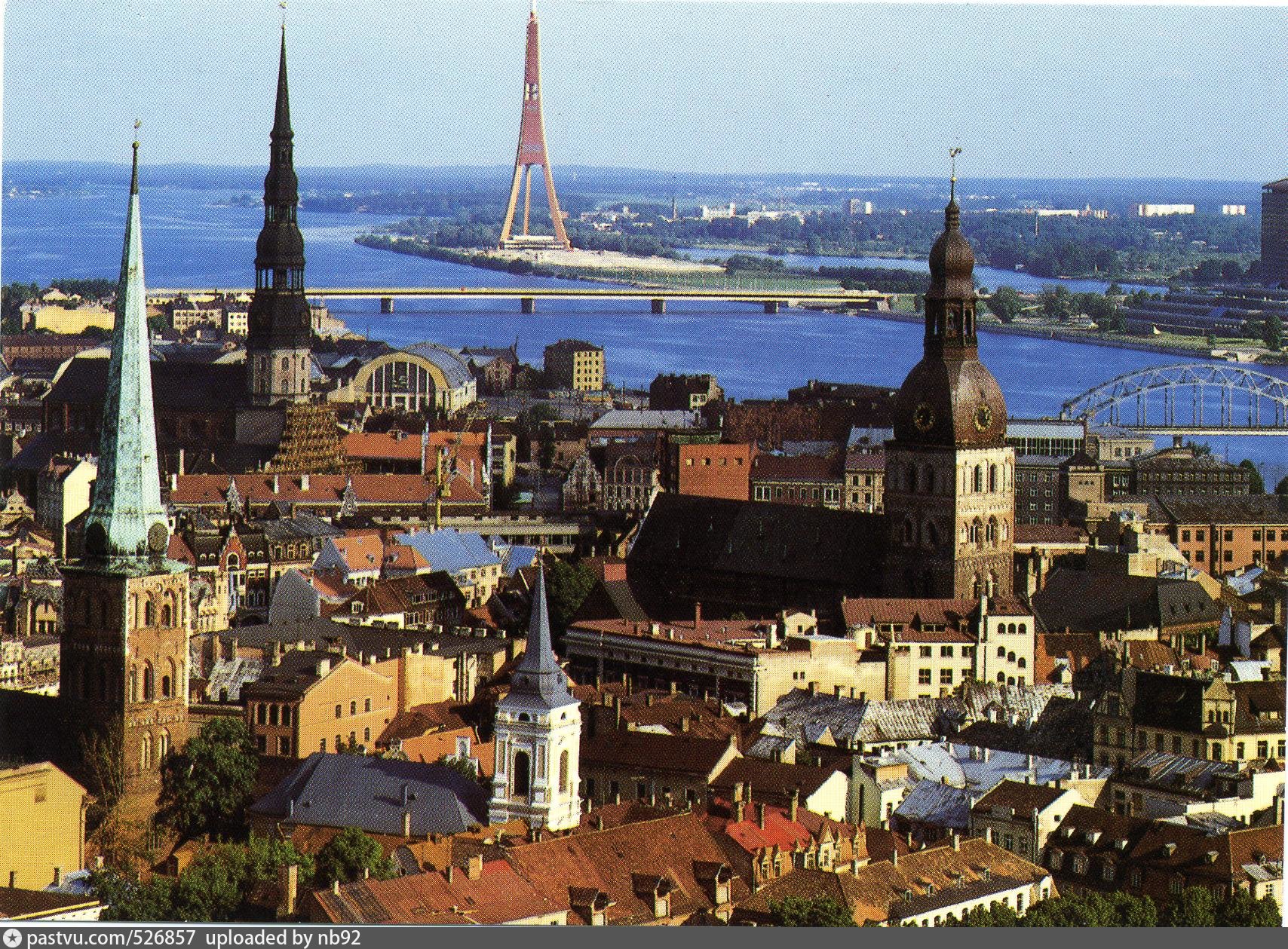 Основание города риги. Город Рига Латвия. Рига вид на старый город. Латвия Рига фото. Виды старой Риги.