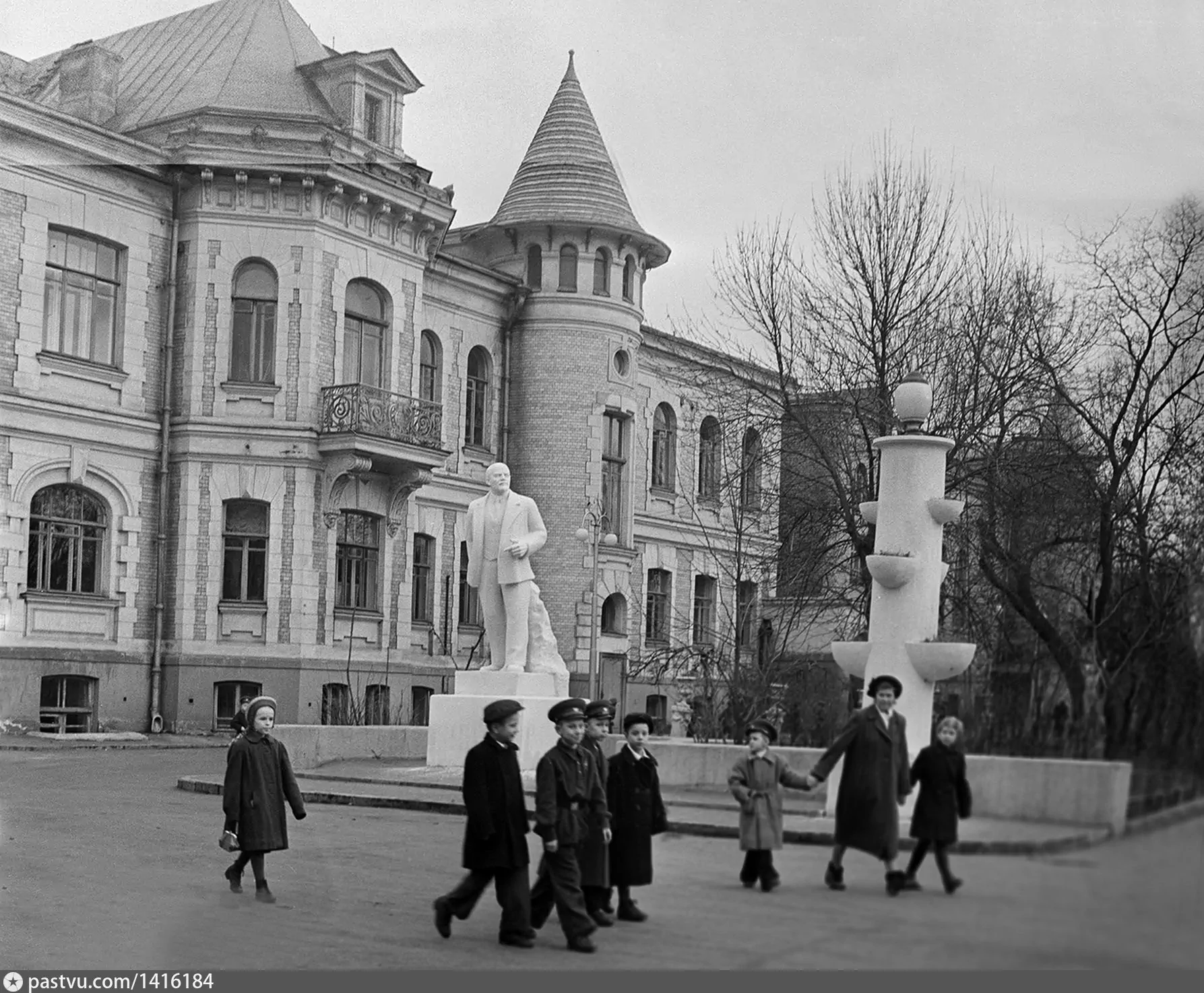 дворец пионеров им крупской