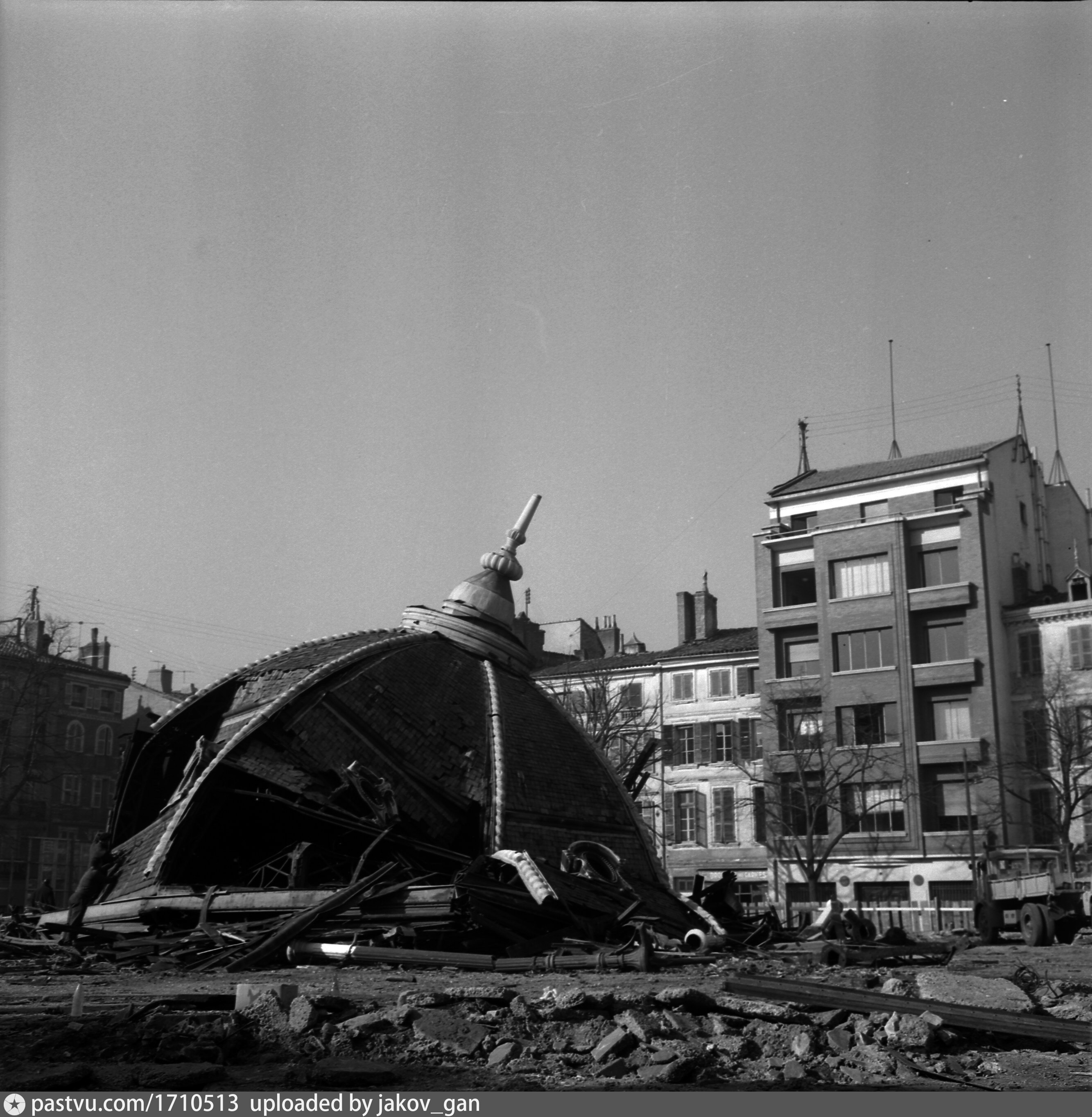 53 1964 Год. Разрушенный рынок
