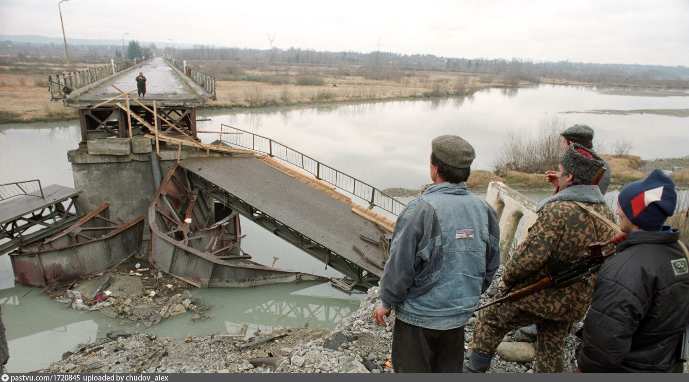 Мост через ингури Мост через ингури