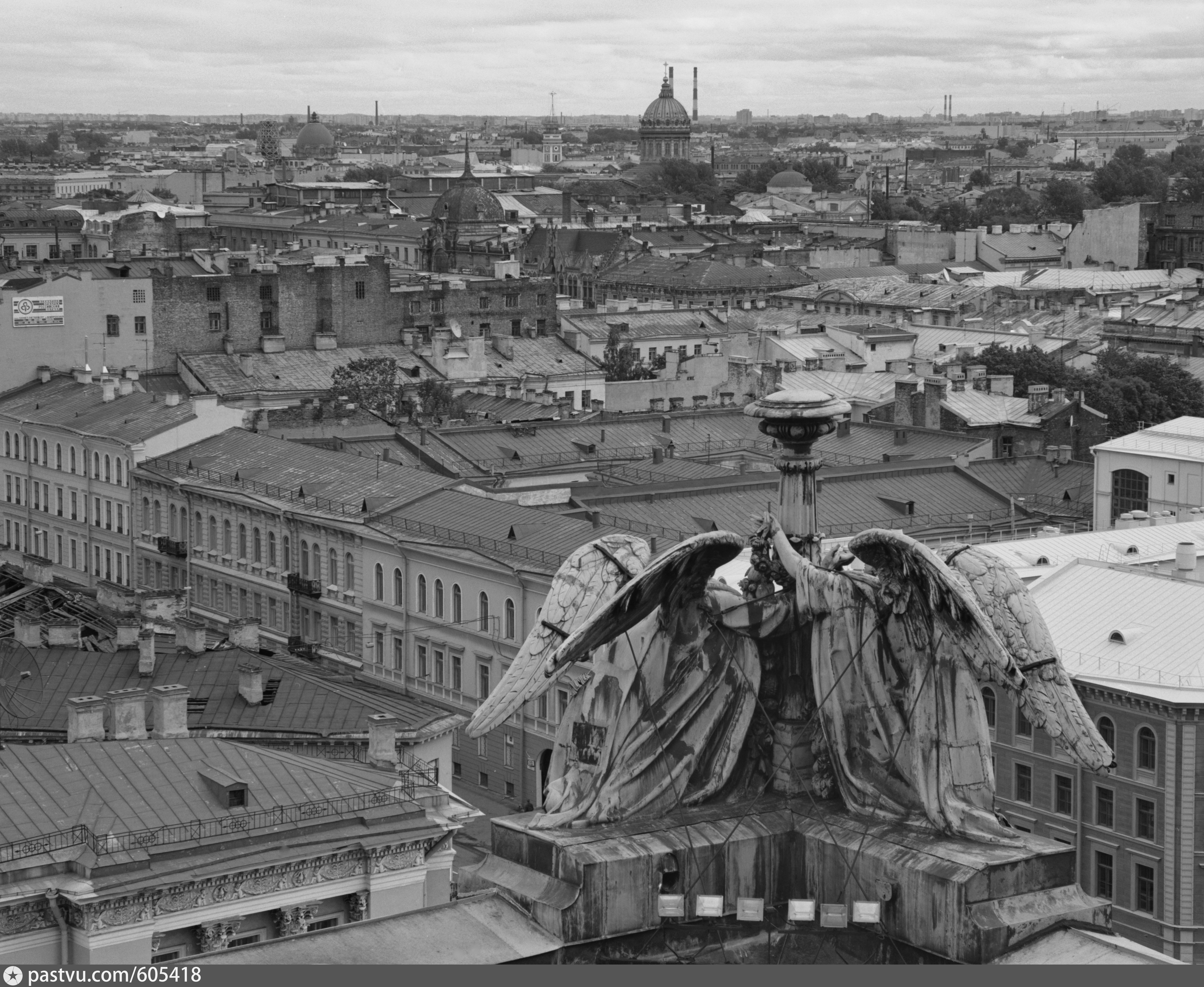 Блокада Ленинграда вид с Исаакиевского собора