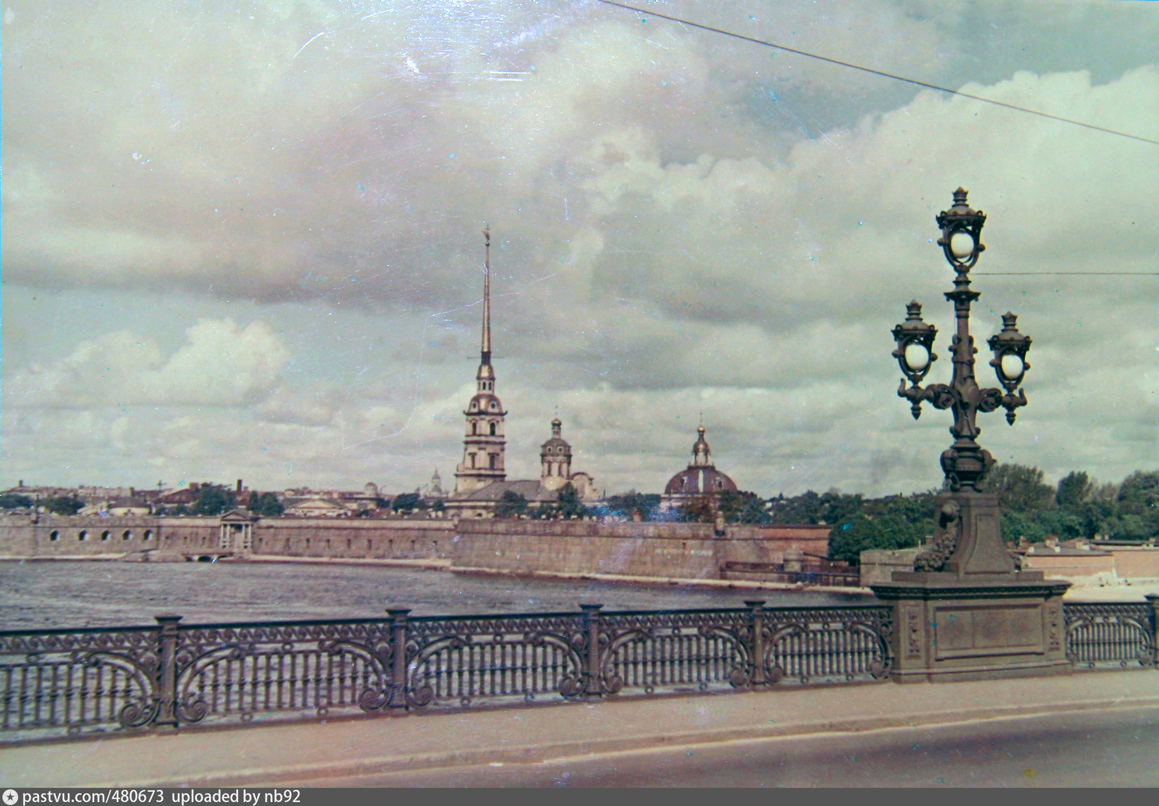 Вид на Петропавловскую крепость с Троицкого моста