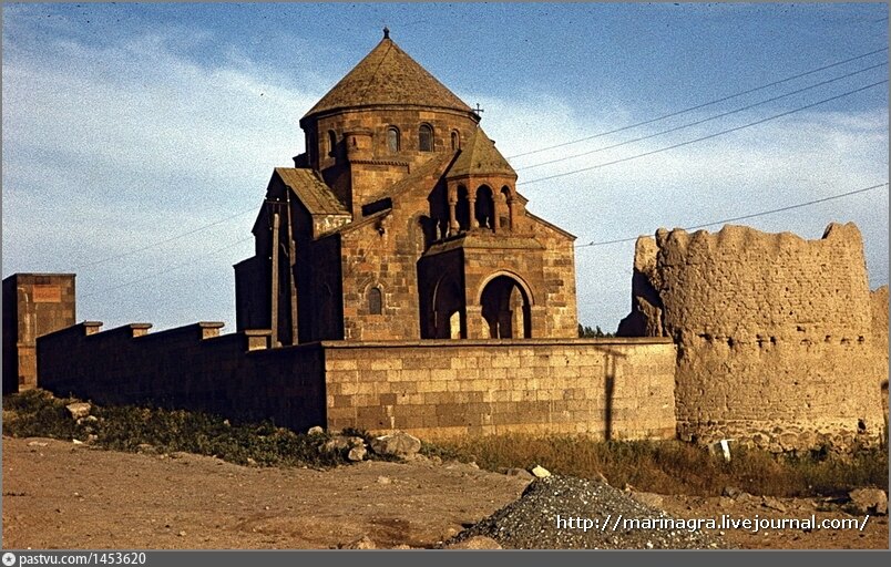 Церковь Святой Рипсиме Вагаршапат