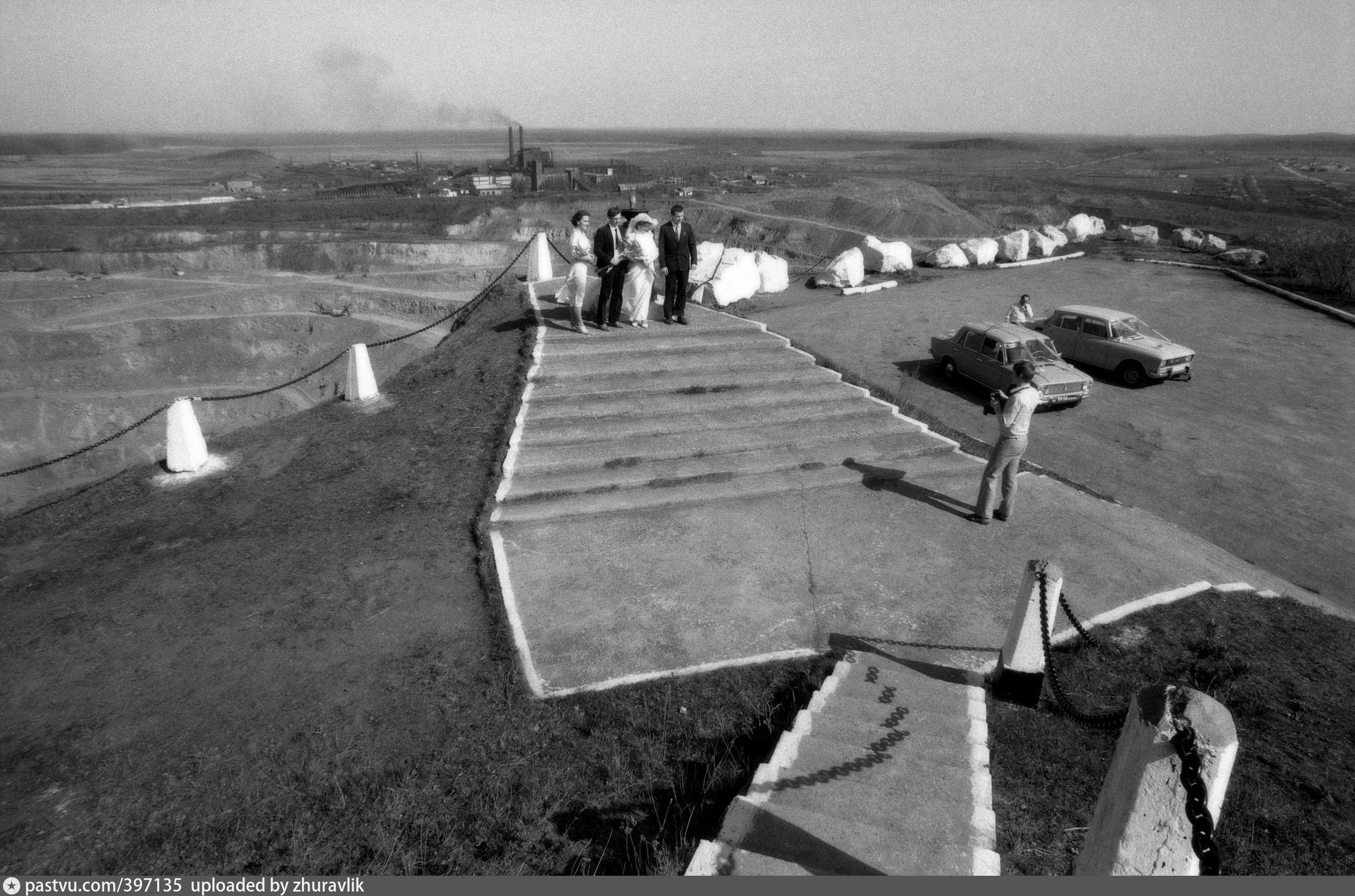 1980 1990 год. Свердловск 1980-1990. Свердловск пляж 1980. Йоханнес Галерт что это. Урал в 90-е годы.