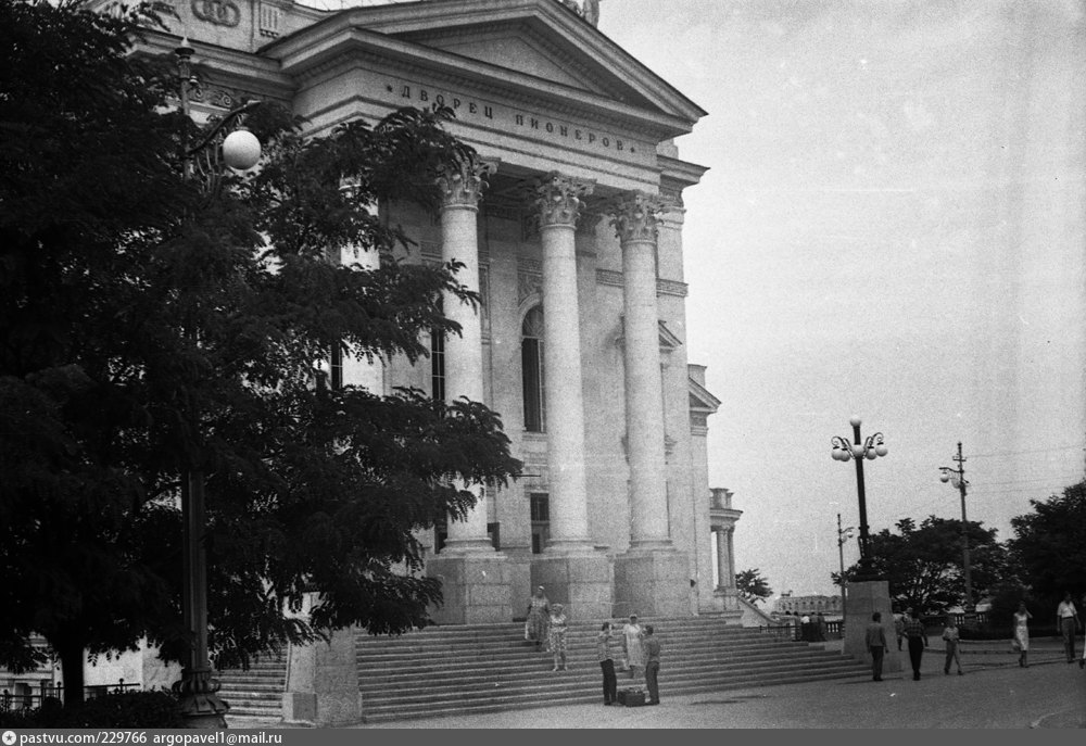 Дворец пионеров севастополь старые фото