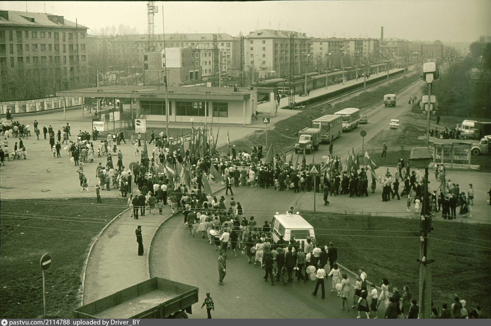 1985 год. Ничего нет: ни деревьев, ни машин,.. ВКонтакте