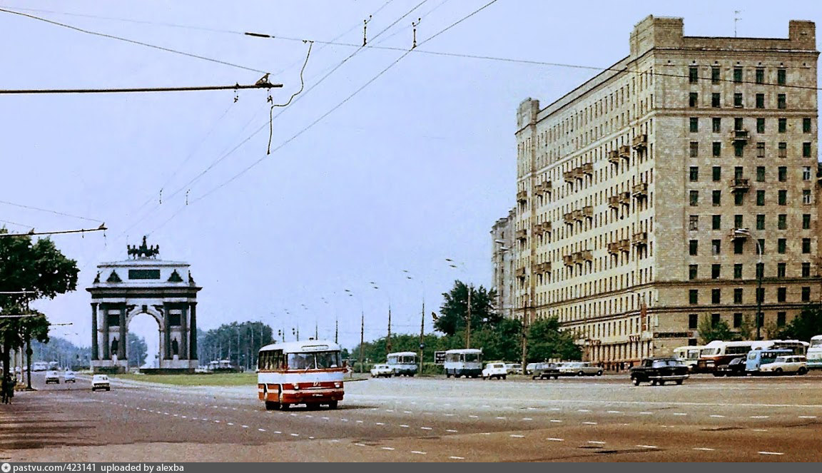 Просп советских. Кутузовский проспект 1976г. Кутузовский проспект СССР. Кутузовский проспект 1960е. Кутузовский проспект 1980.