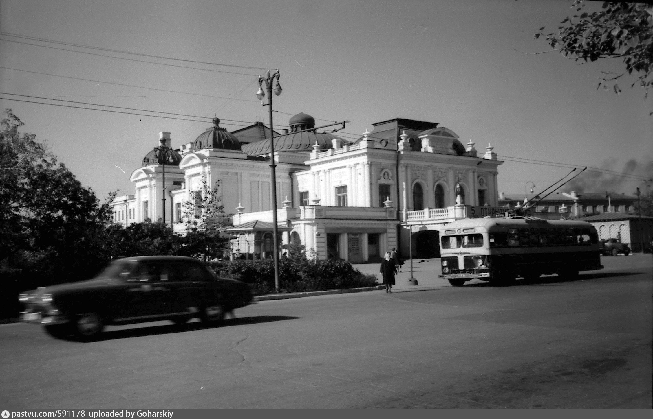 Омск 50. Омск 1960. Омский драматический театр ретро. МТБ-82д Омск. Казань улица Ленина 60х.