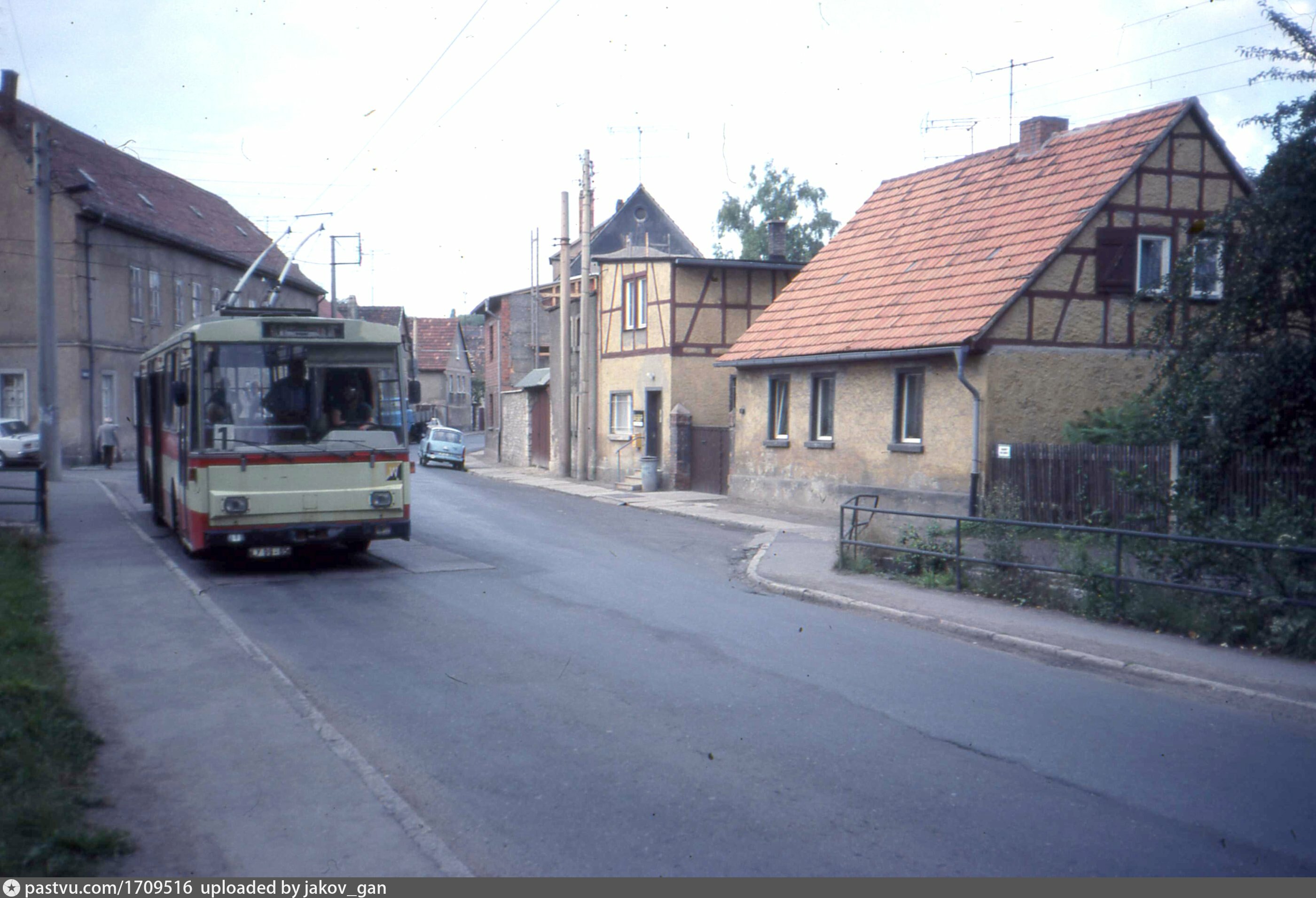 Веймар гдр. Oberleitungsbus. Веймар старые фото. Эрингсдорф.