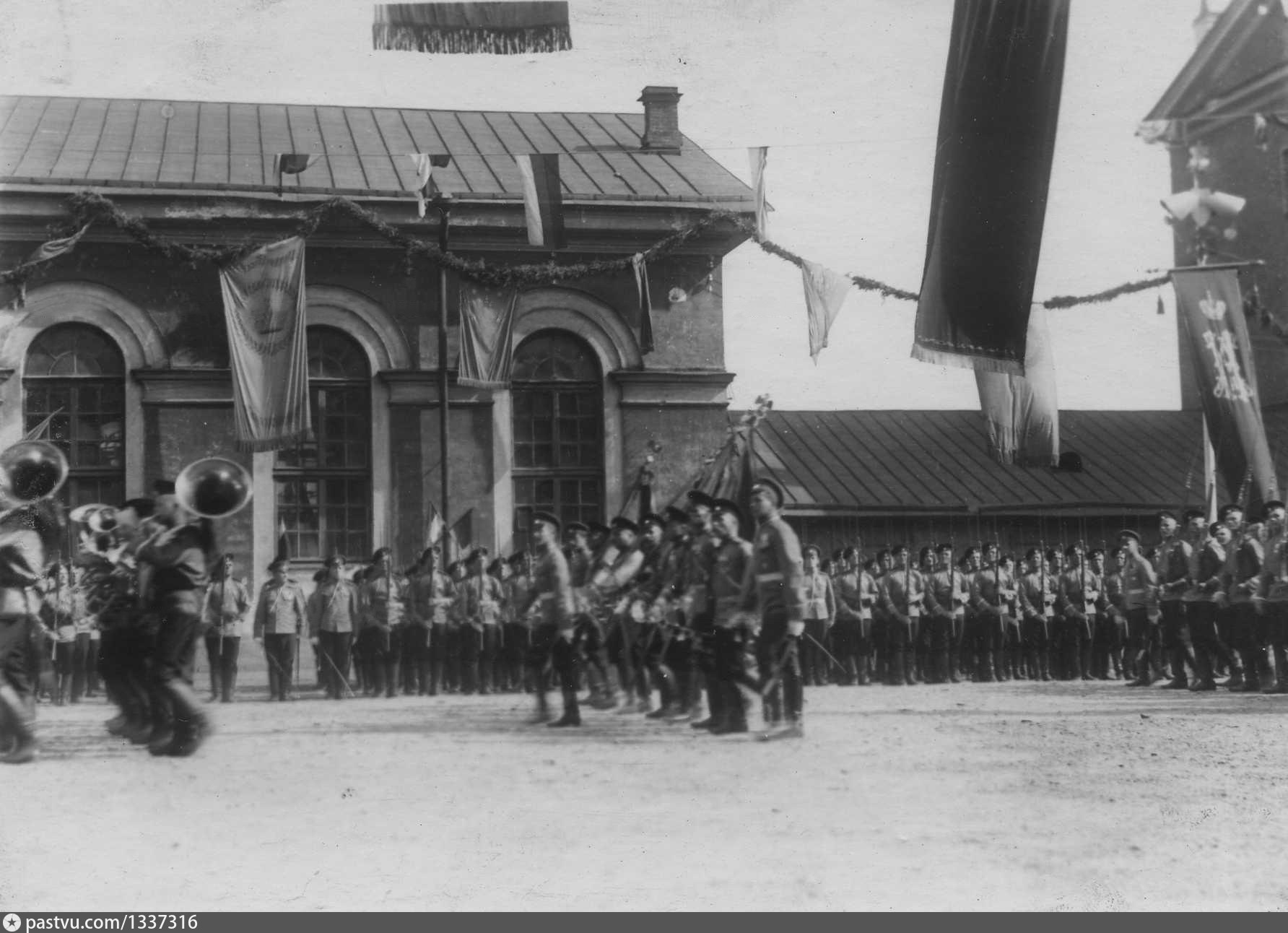 казармы семеновского полка в санкт-петербурге. казармы семеновского полка. егерские полки казармы. казармы лейб-гвардии семёновского полка в санкт-петербурге. старые егерские казармы санкт-петербург.