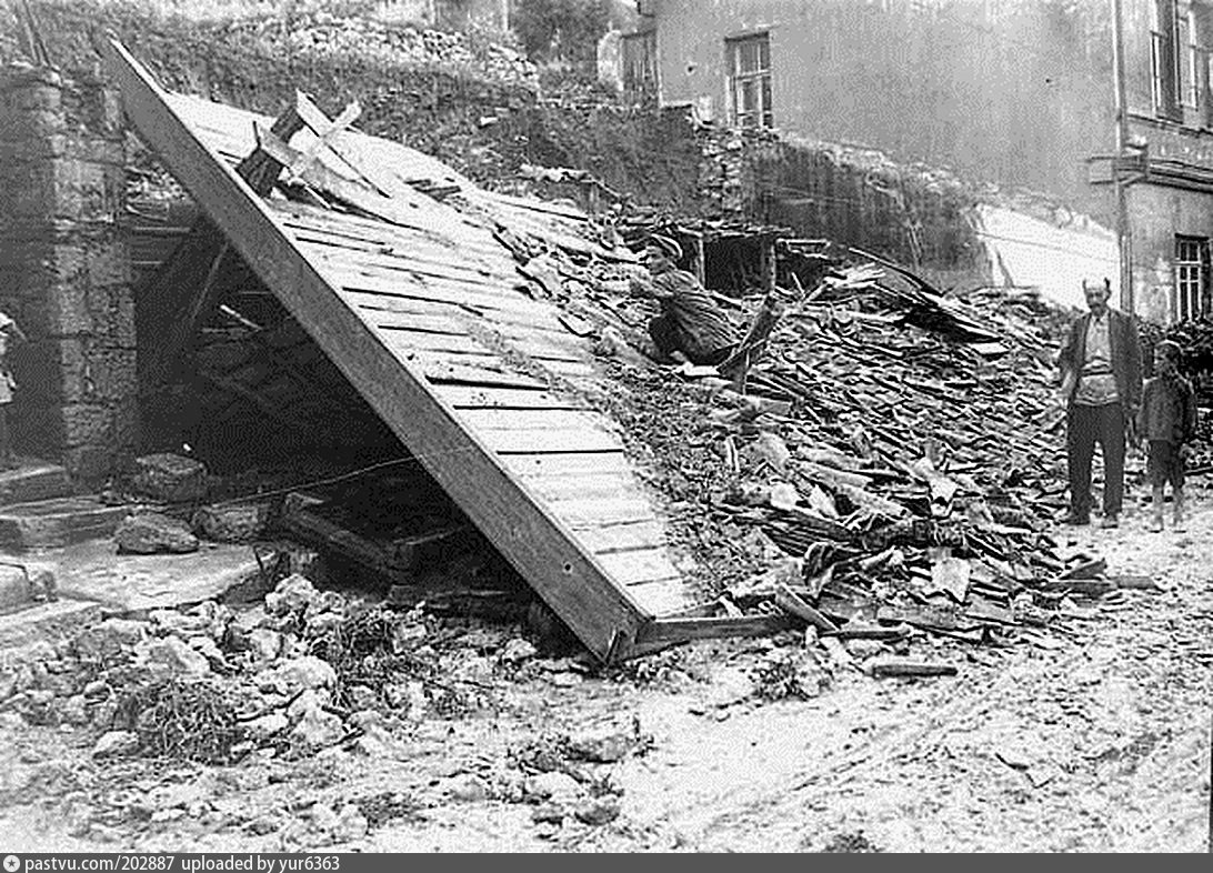 1927 год землетрясение. Землетрясение в Крыму в 1927. Ялтинское землетрясение 1927 года. Землетрясение в Ялте в 1927 году. Землетрясение в Севастополе 1927.
