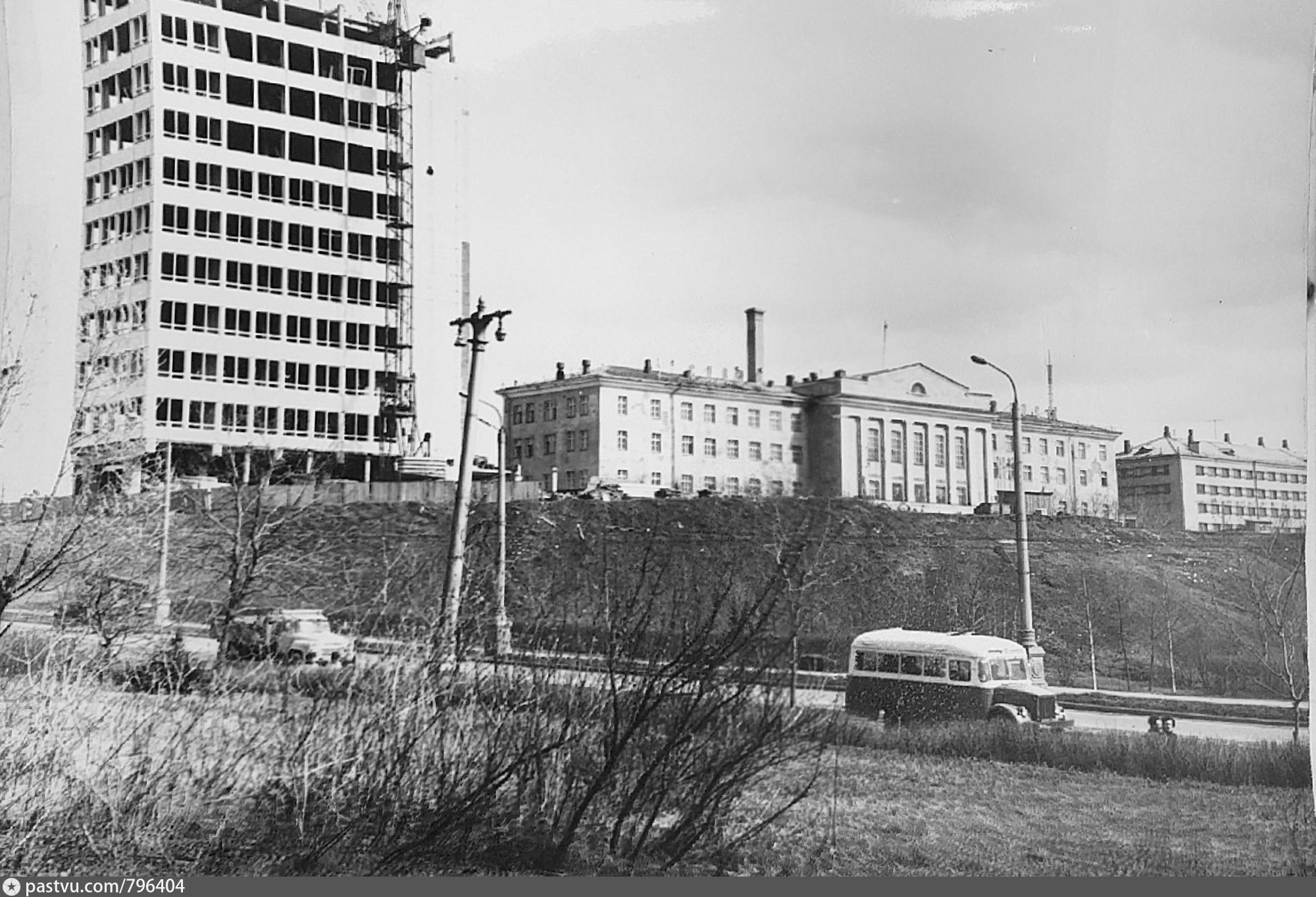 Год постройки 1975. Уральская 119 Пермь. Пермь ул. Уральская 119. Уральская улица, 119 Пермь год постройки. Дата постройки здания речного училища.