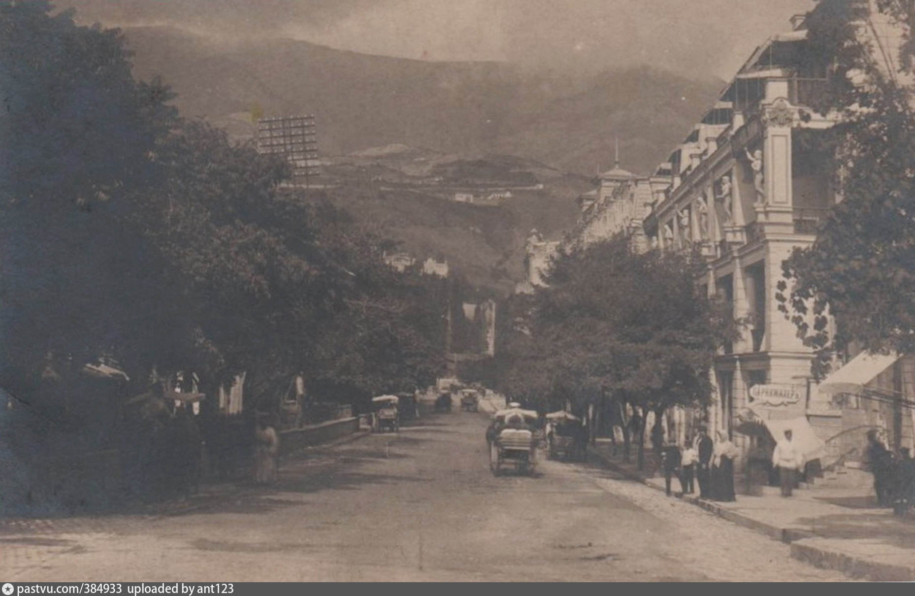 Ялта московская фото. Гостиница Франция Ялта 1910 год. Ялта 1905. Поликуровский холм в Ялте. Ул Поликуровская Ялта.