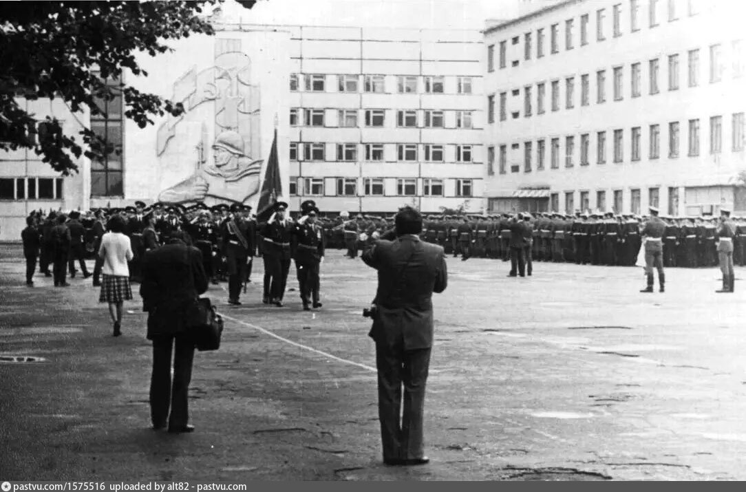 Нижегородское высшее. Горьковское высшее военное училище тыла. Училище тыла Нижний Новгород. Нижегородское высшее военное училище тыла. Горьковское училище тыла им Баграмяна.